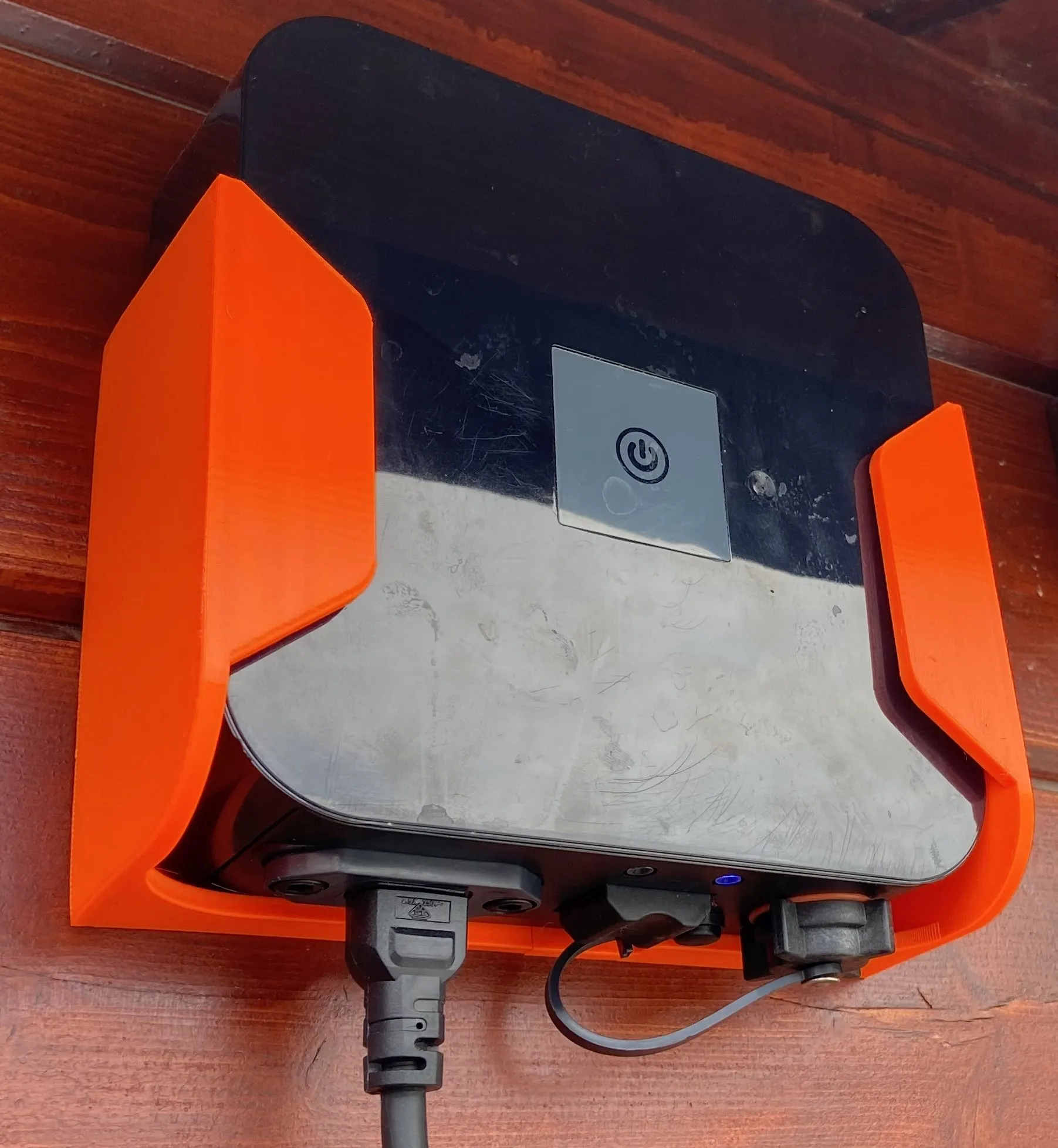 Giá đỡ nguồn cho máy hút bụi bể bơi Azuro Warrior