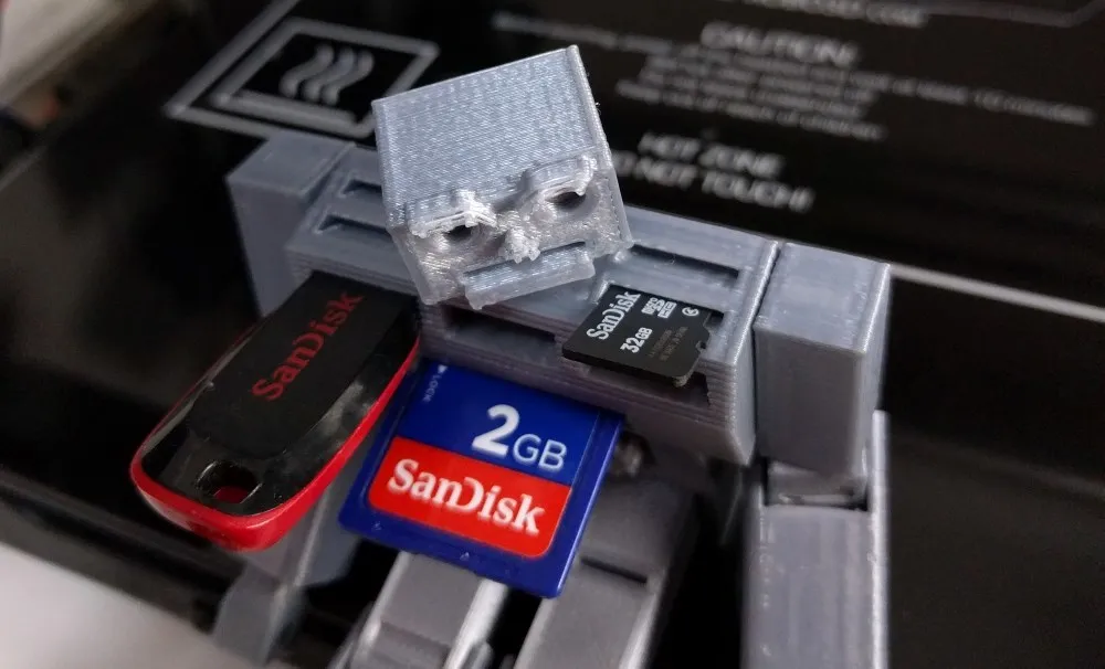 Giá đỡ thiết bị lưu trữ robot với khớp nối linh hoạt