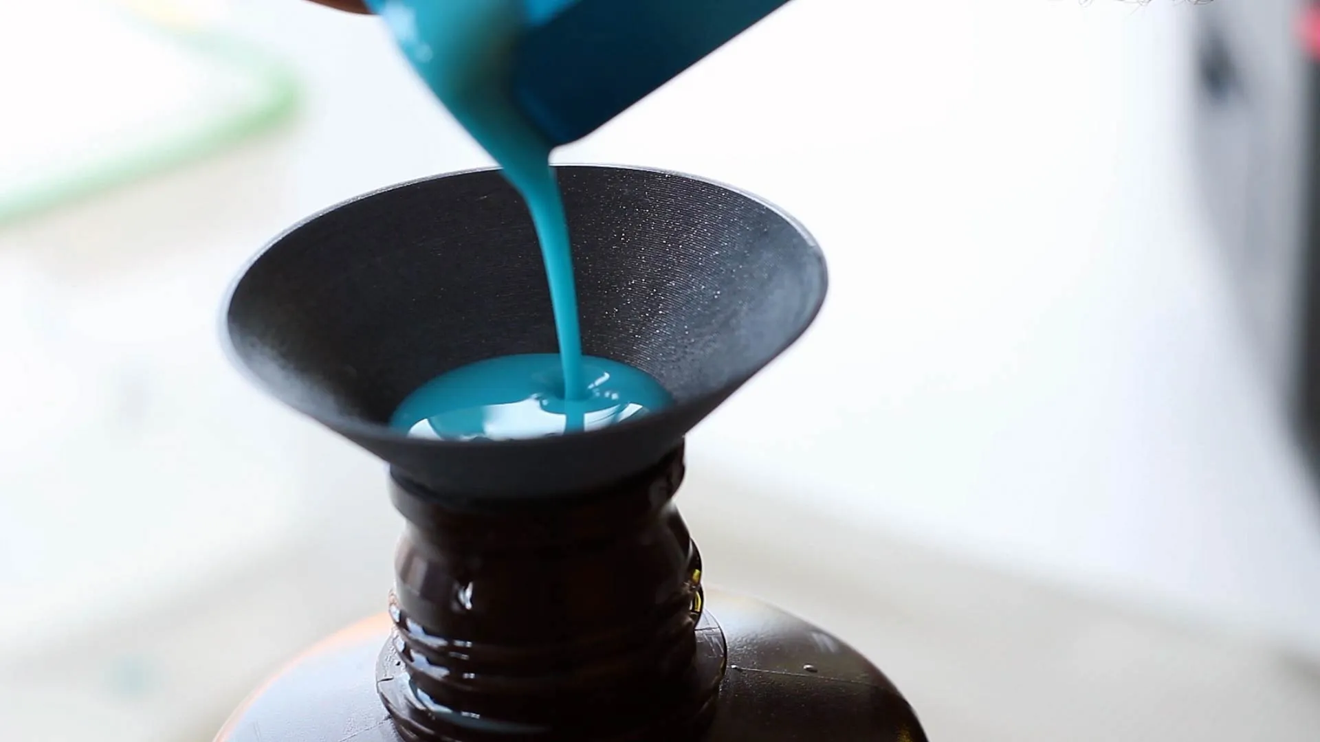 Bộ phễu lọc resin tiết kiệm cho máy in 3D ANYCUBIC