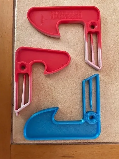 Bảng ping pong Sponeta với cơ chế khóa vị trí