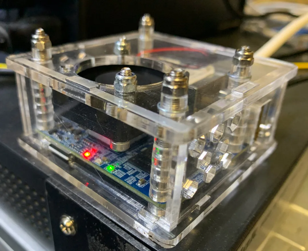 Vỏ acrylic cắt laser cho Orange Pi R1 Plus LTS