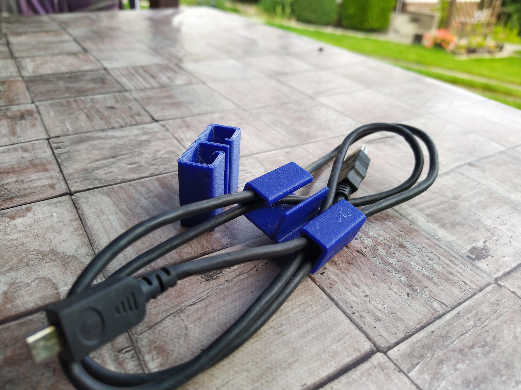 Kẹp dây cáp hình chữ nhật đơn giản