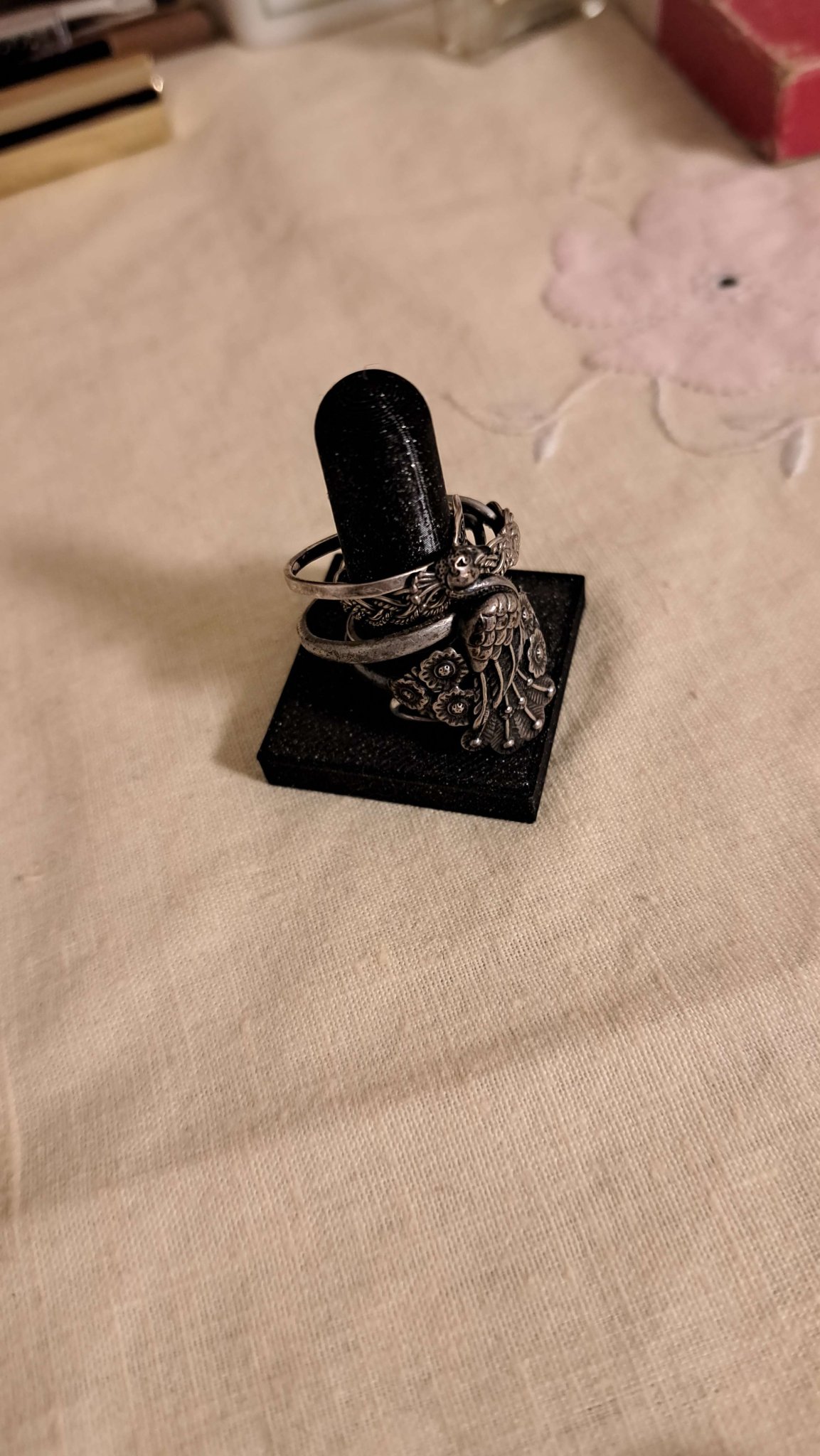 Giá đỡ nhẫn OpenSCAD dạng tham số đơn giản