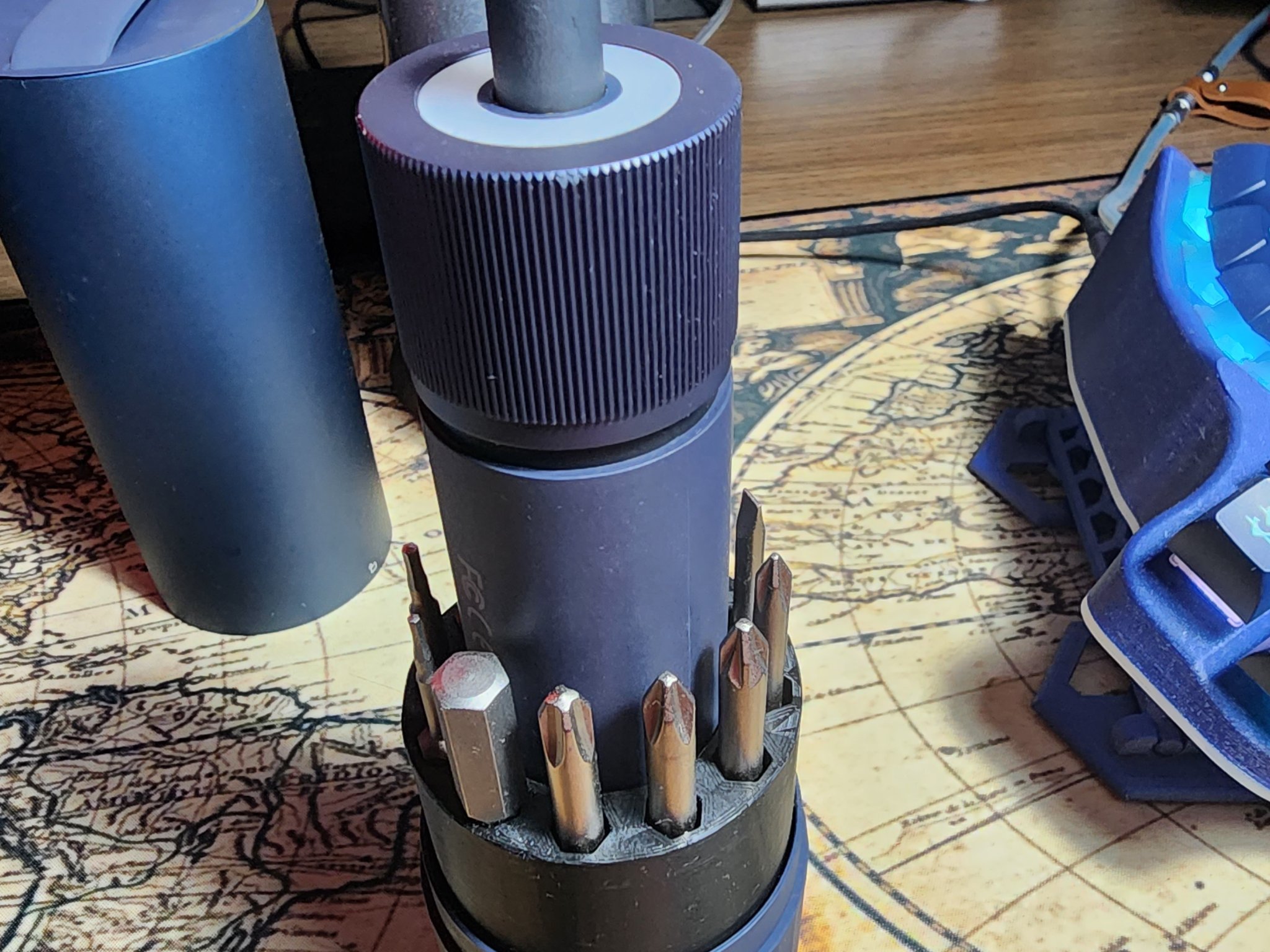 Khay lưu trữ 12 bit cho tua vít điện HOTO