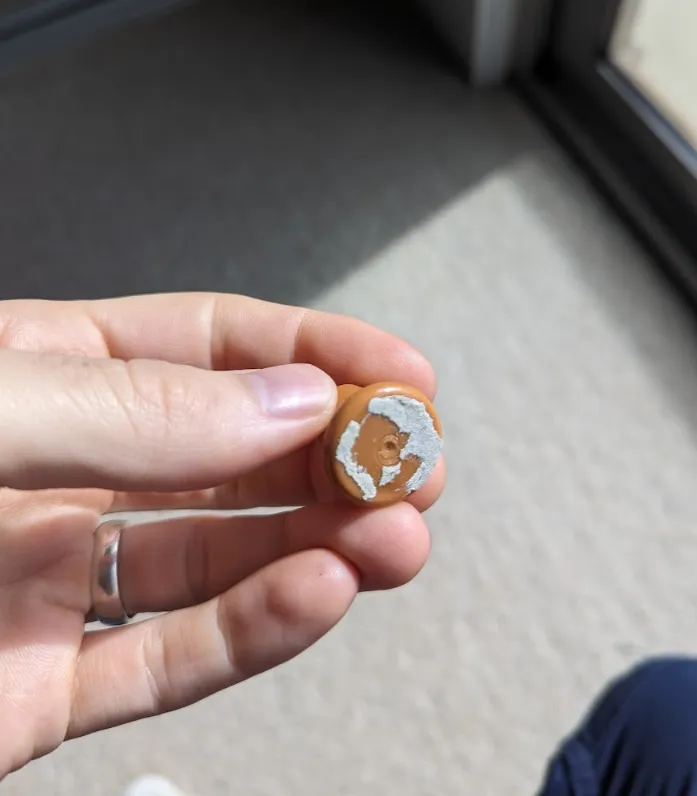 Cột kéo giãn với nút cao su giảm thiểu hư hại bề mặt sơn