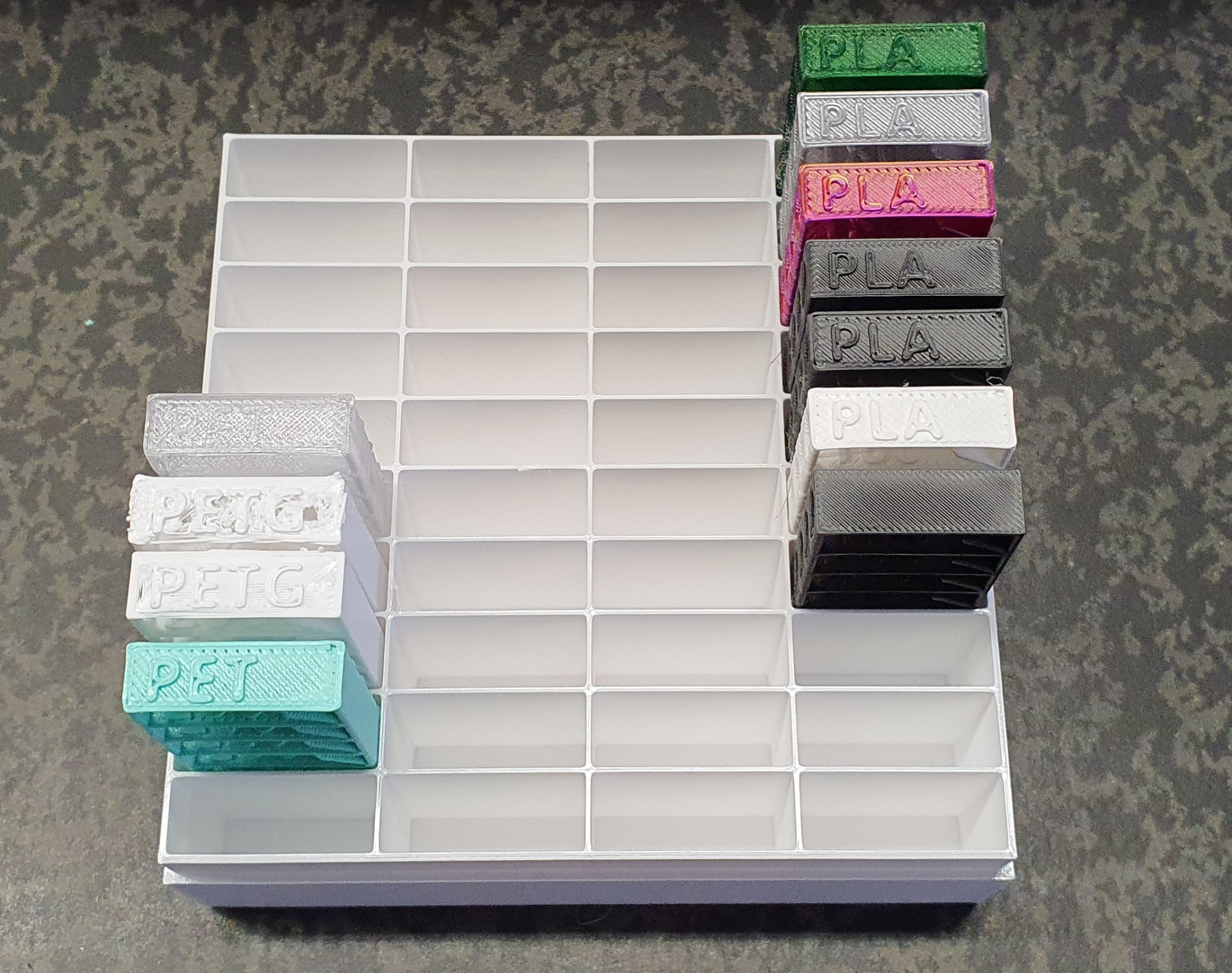 Hộp lưu trữ mẫu filament cho tháp nhiệt độ