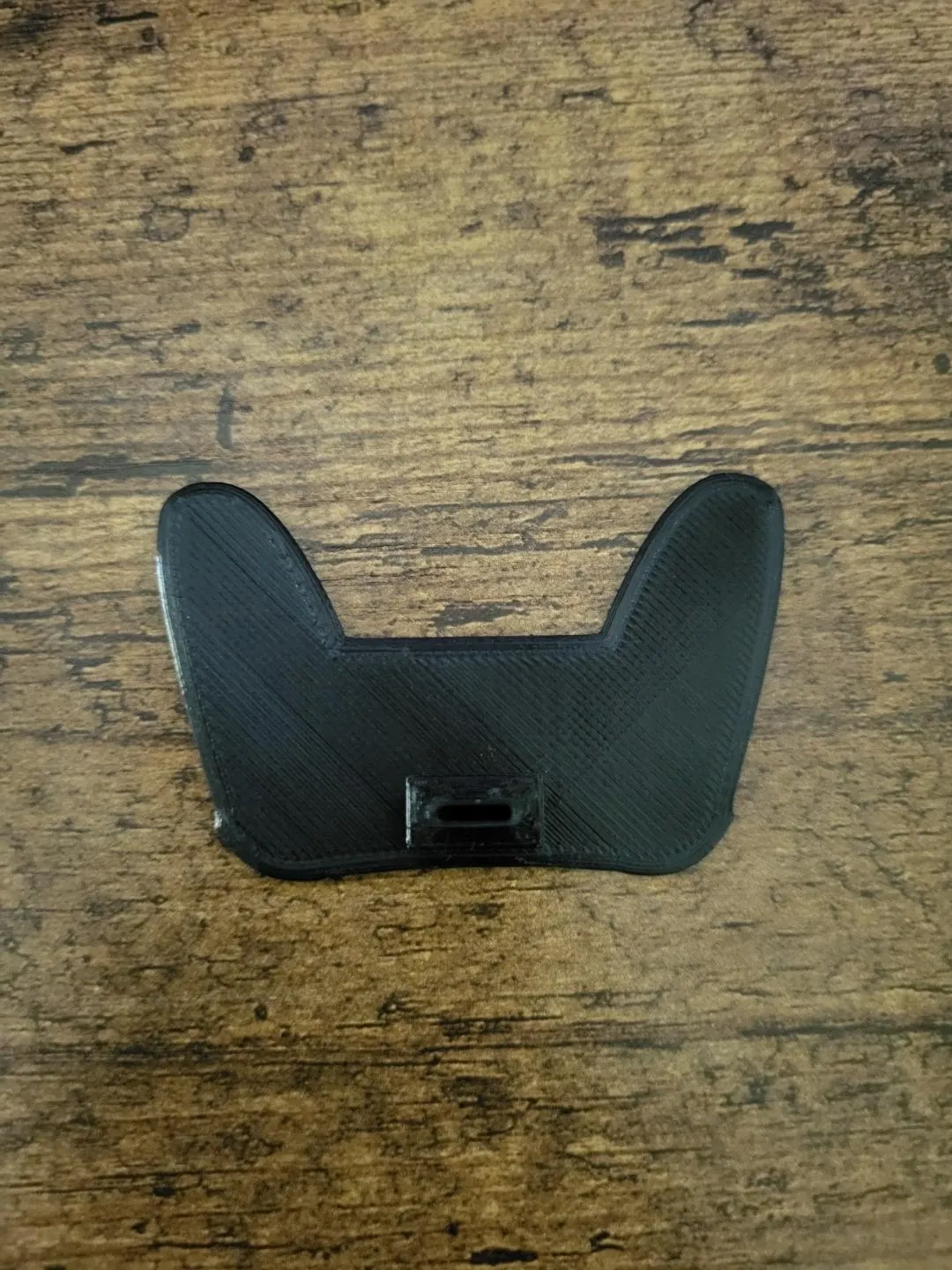 Giá đỡ điều khiển Xbox đơn giản tiết kiệm không gian