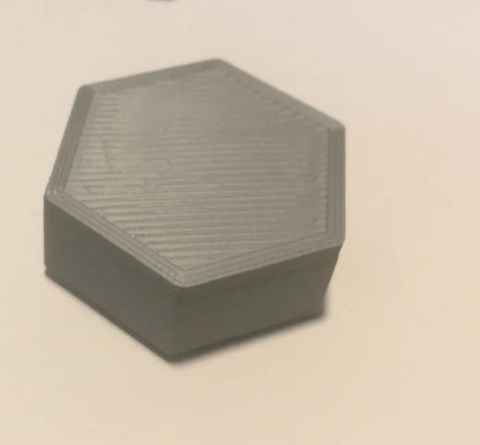 Nắp vặn cho nắp chai GL18 với thiết kế hình lục giác