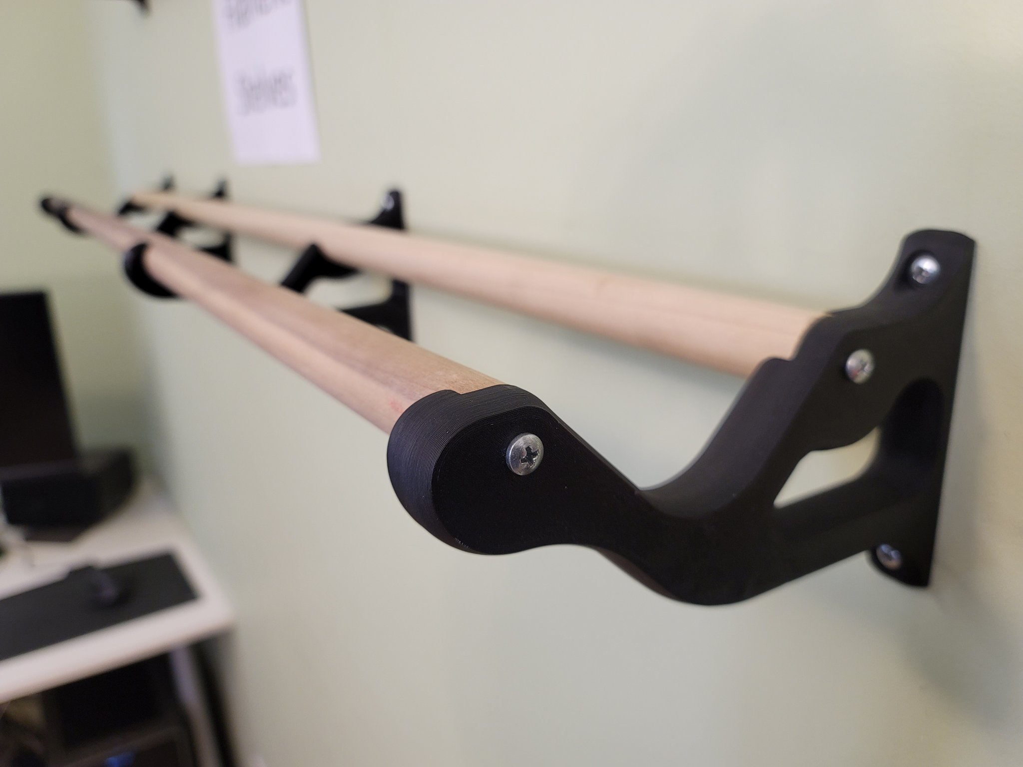 Giá đỡ cuộn filament treo tường dễ dàng in 3D