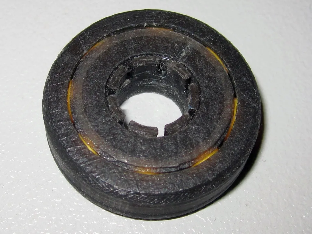 Vòng bi cầu có lồng bảo vệ cải tiến