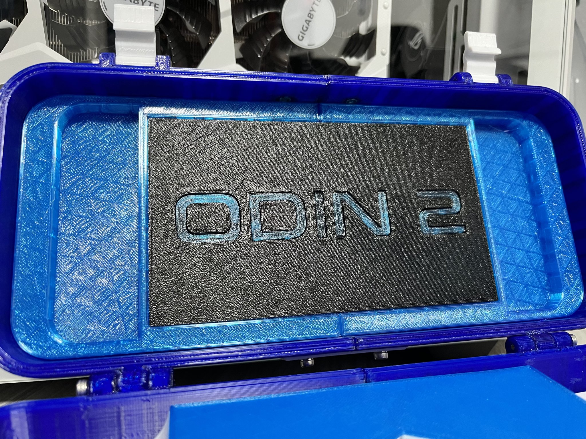 Hộp du lịch Ayn ODIN 2 - Lớn