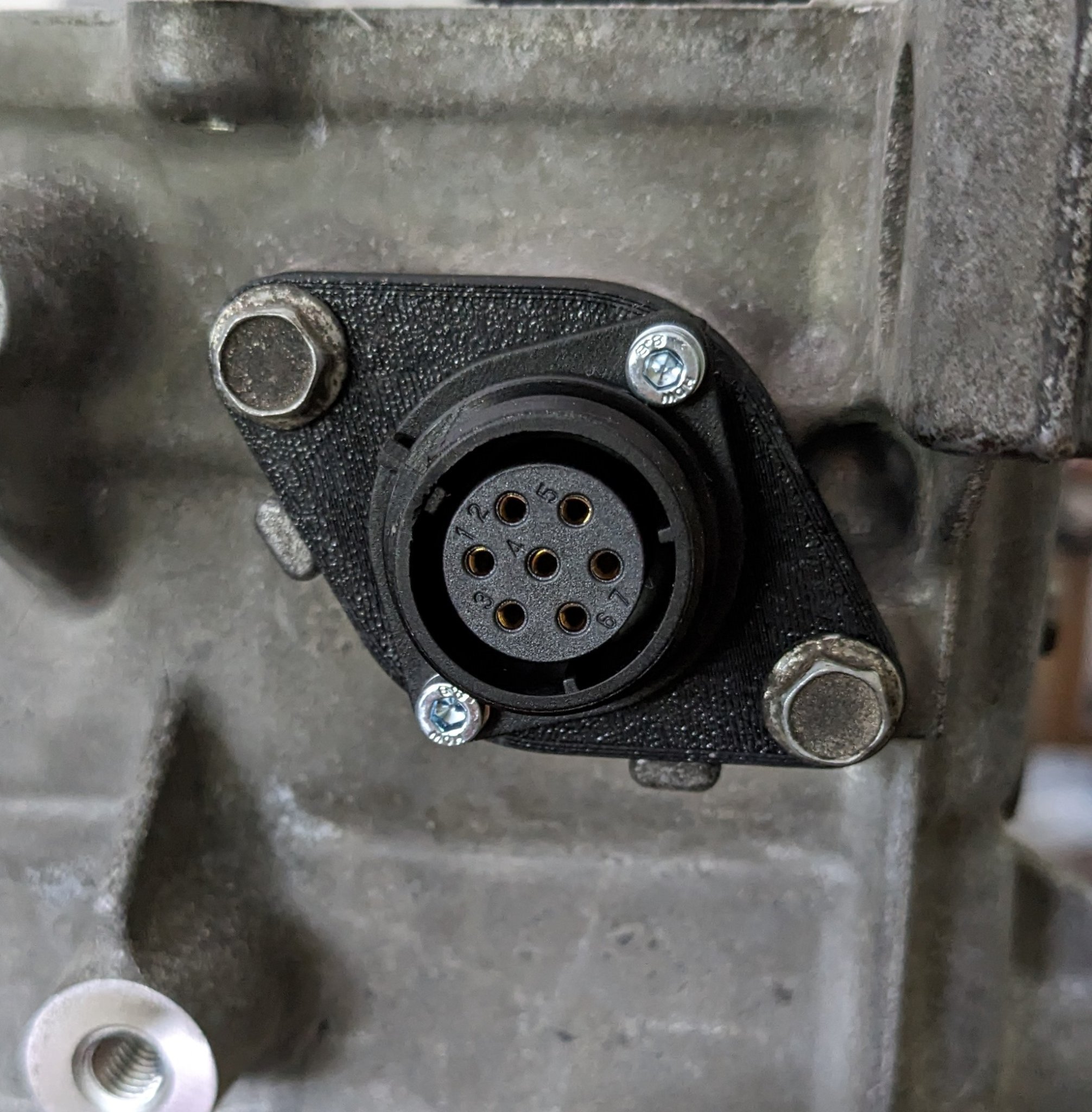 Cáp tín hiệu cho Mitsubishi Outlander Charger