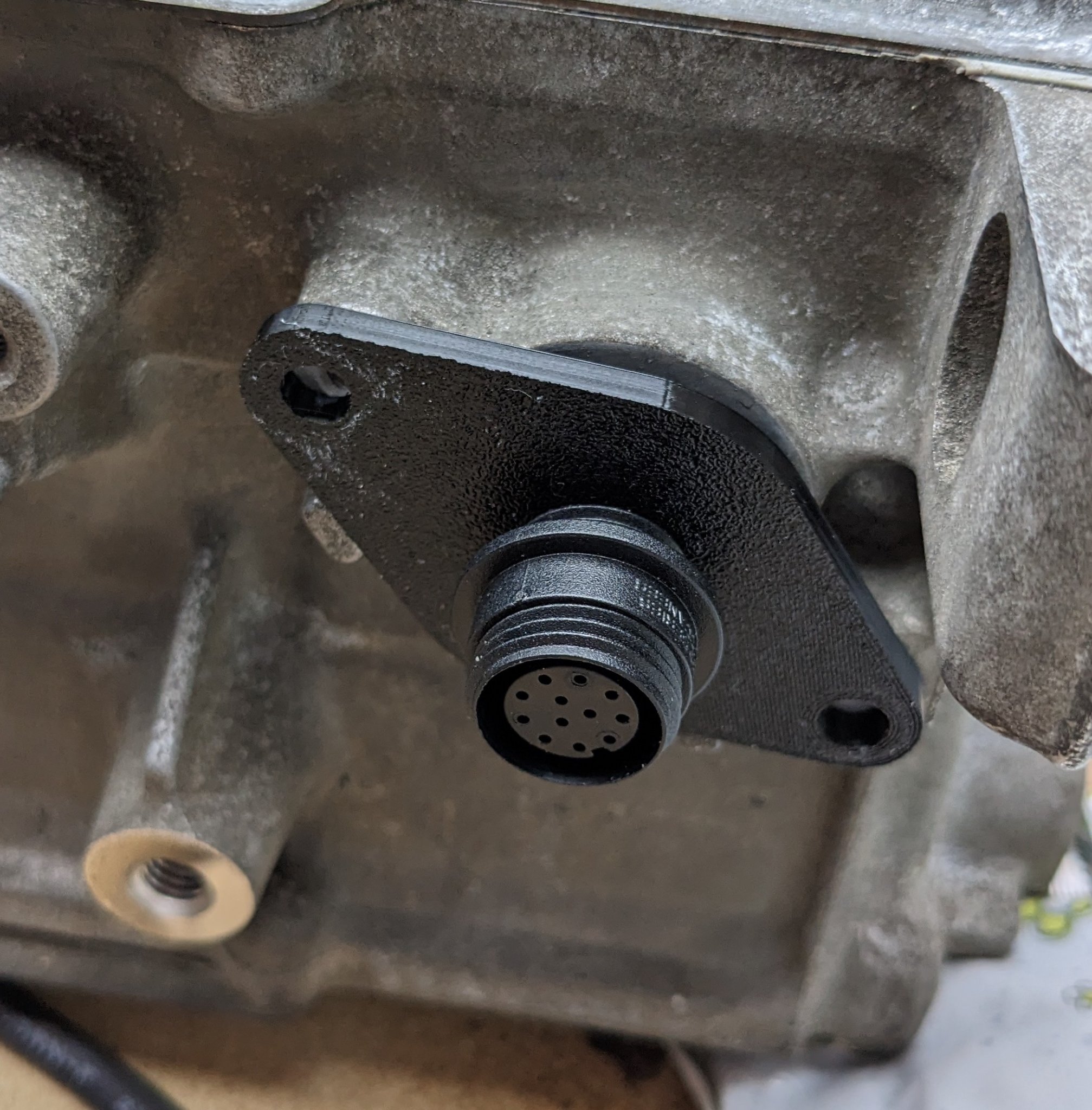 Cáp tín hiệu cho Mitsubishi Outlander Charger