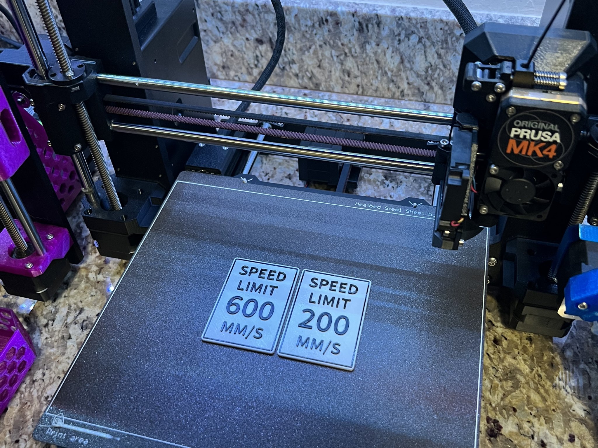 Biển báo giới hạn tốc độ 600mm/s cho máy in Prusa MK4