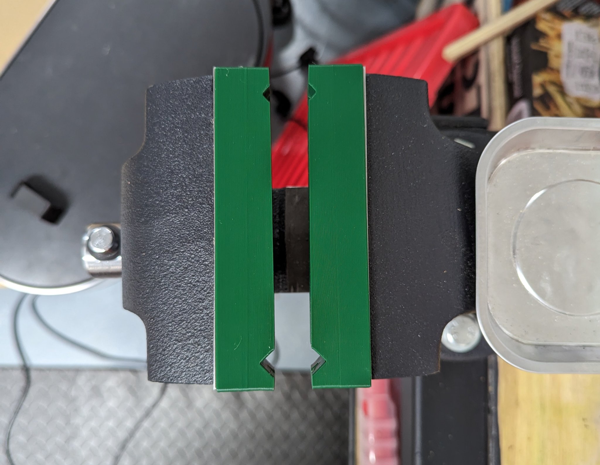 Kẹp mềm Magnussen 125mm với nam châm giữ chắc chắn