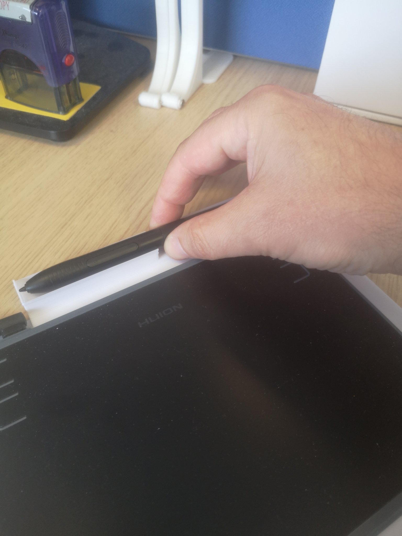 Giá đỡ bút Huion H430P cho bảng vẽ đồ họa