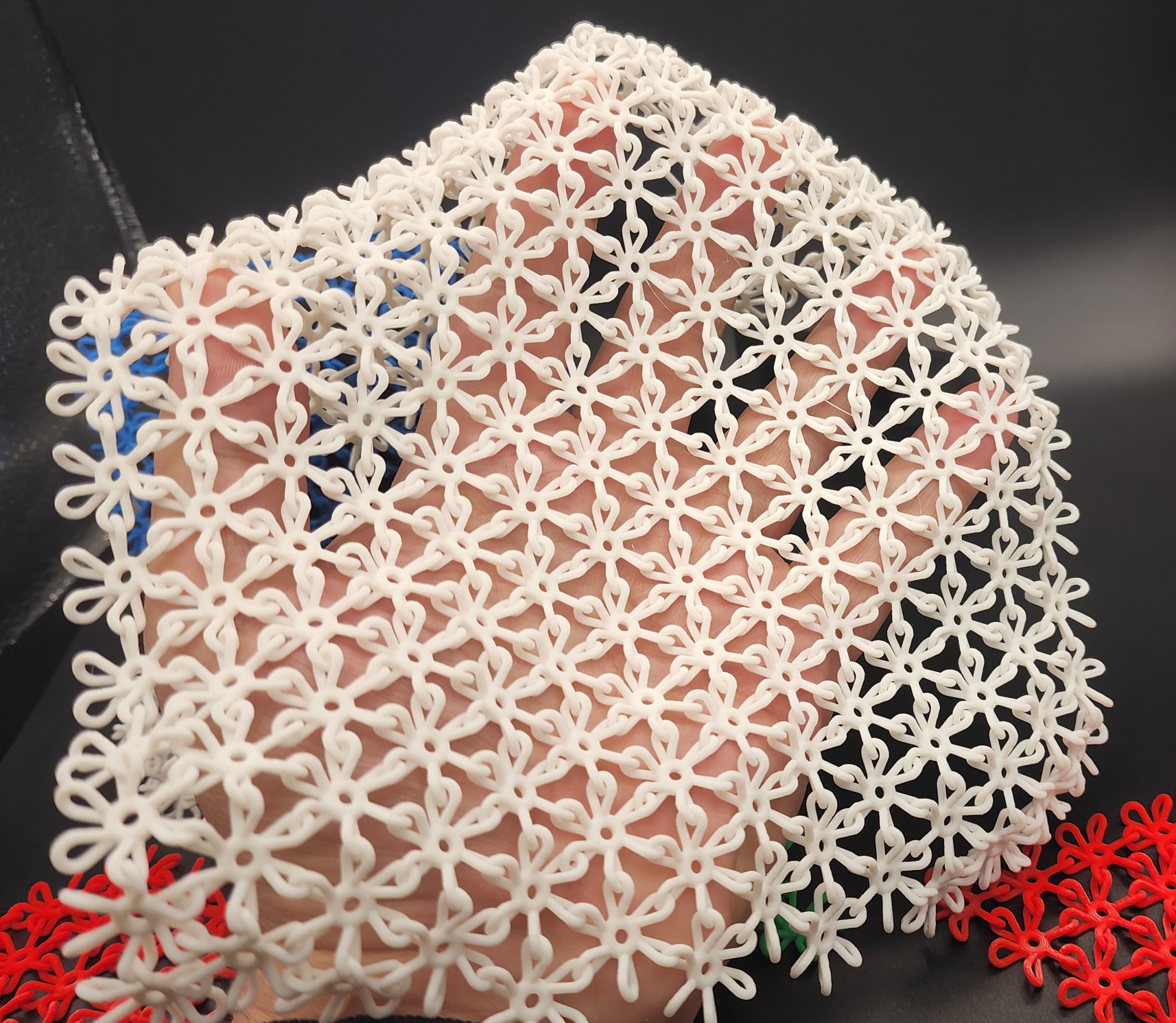 Chuỗi áo giáp nhện với 6 mô hình linh hoạt