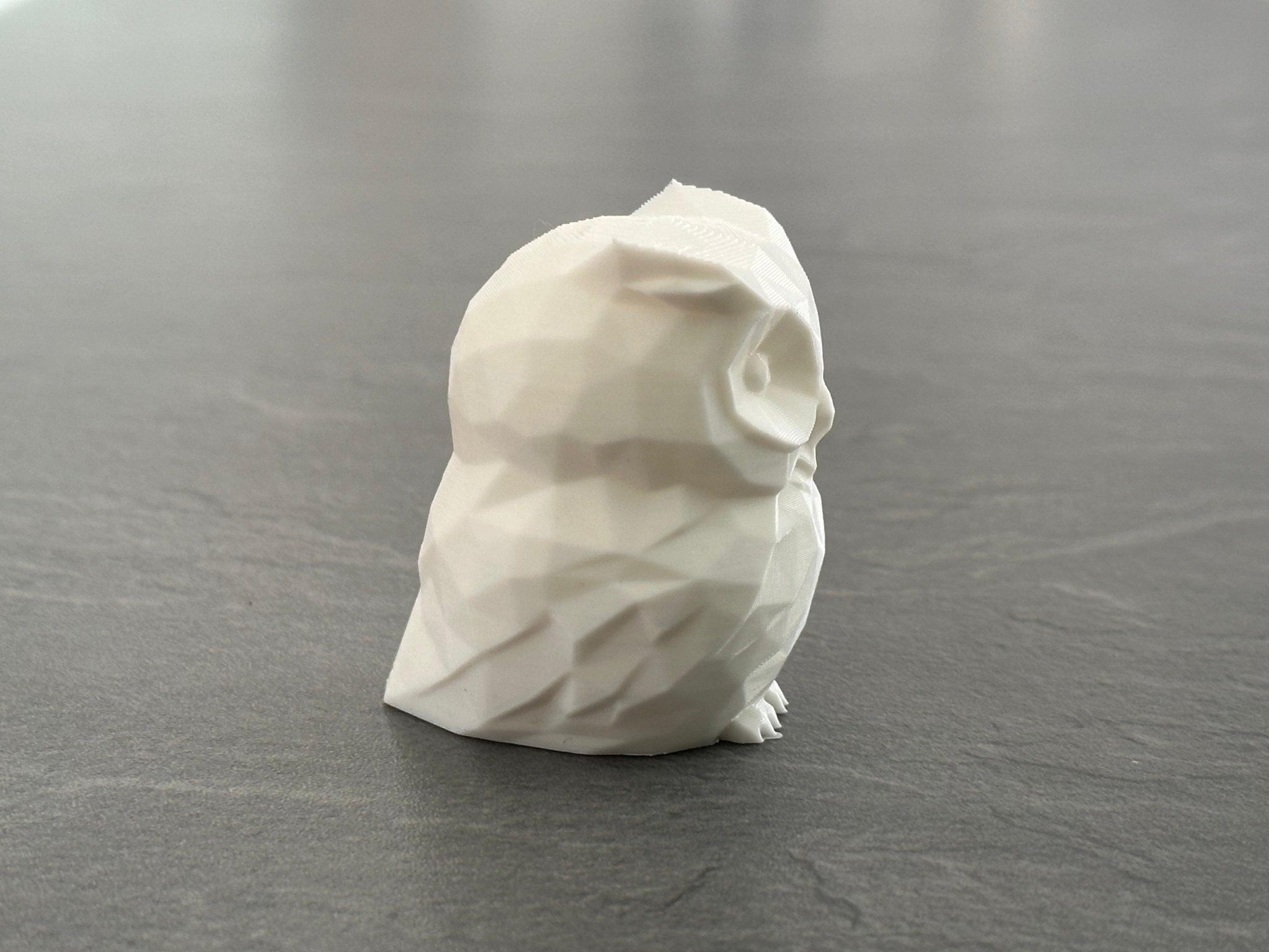 Cú dễ thương phong cách low poly không cần hỗ trợ