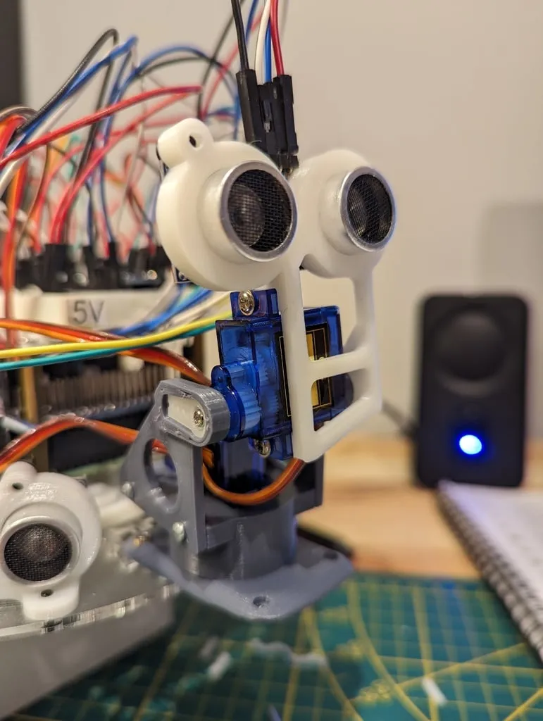 Bộ chuyển đổi siêu âm SR04 cho Blistik's Pan & Tilt