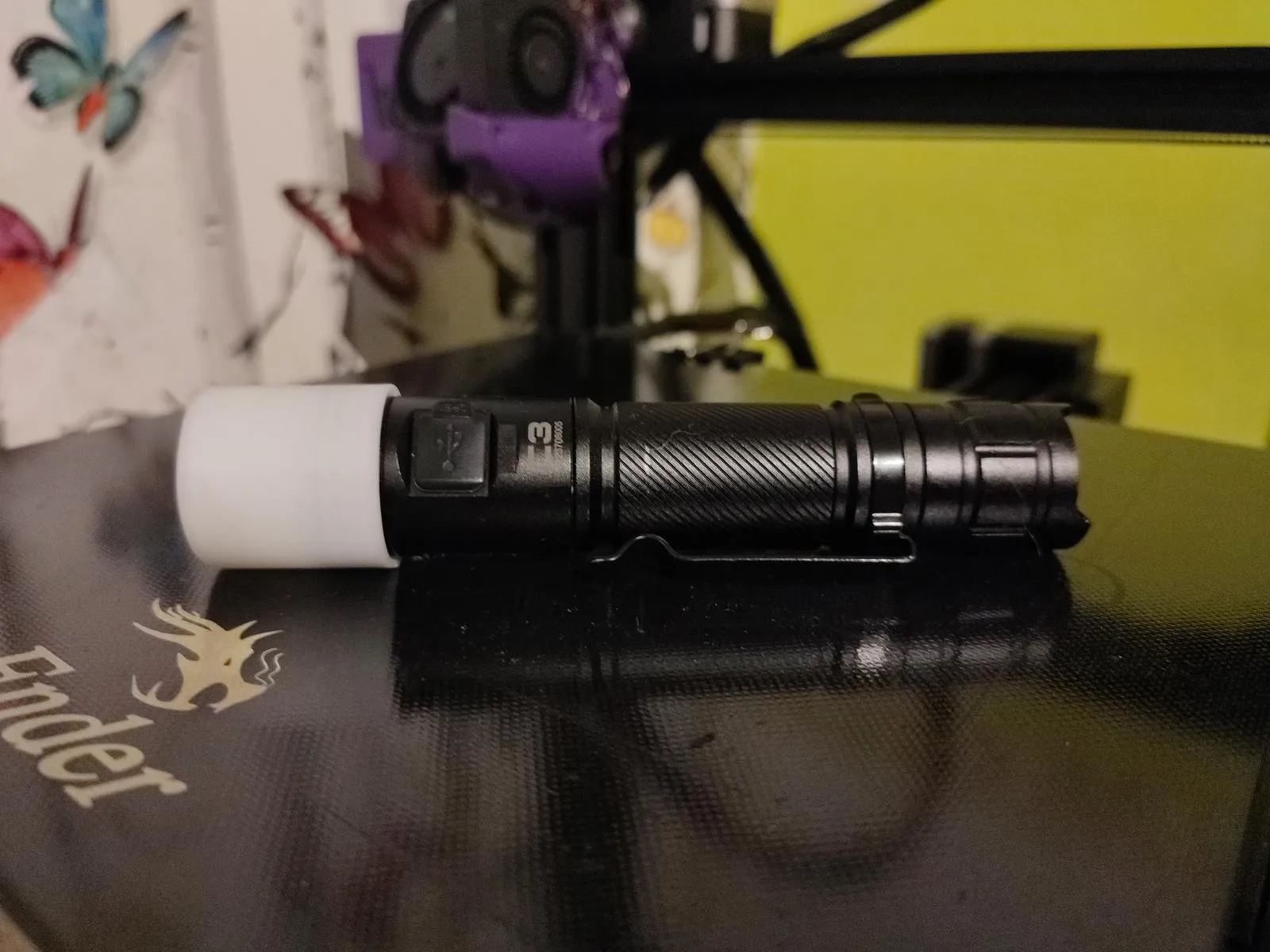 Bộ khuếch tán đơn giản cho đèn pin Wuben C3