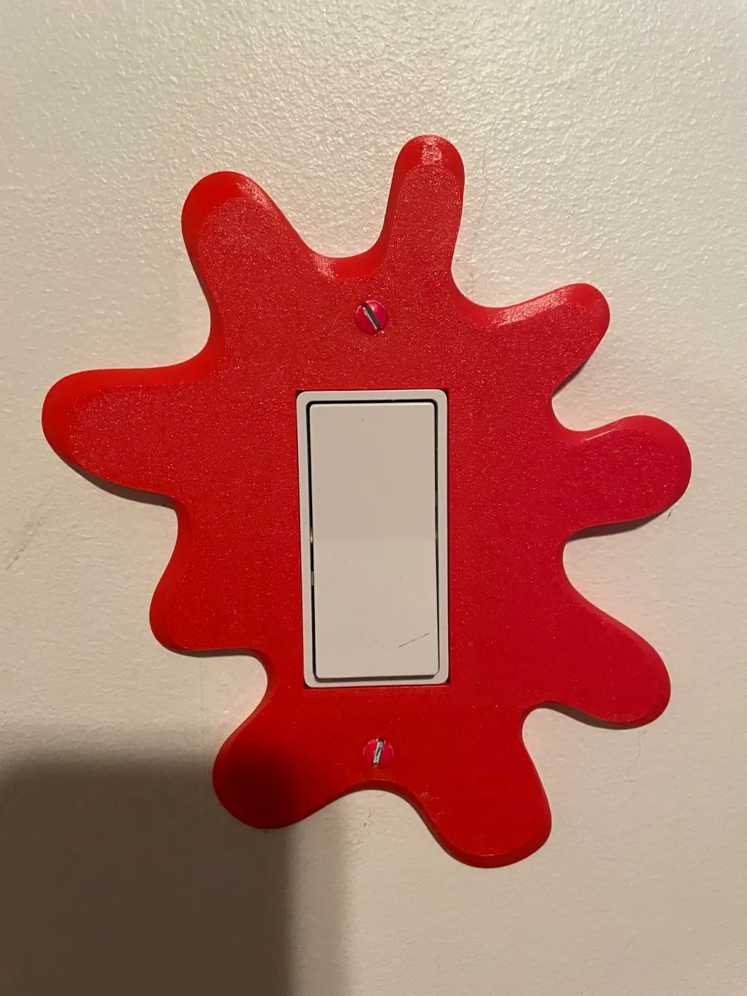 Nắp che ổ cắm điện Splat phù hợp với thiết kế phổ biến