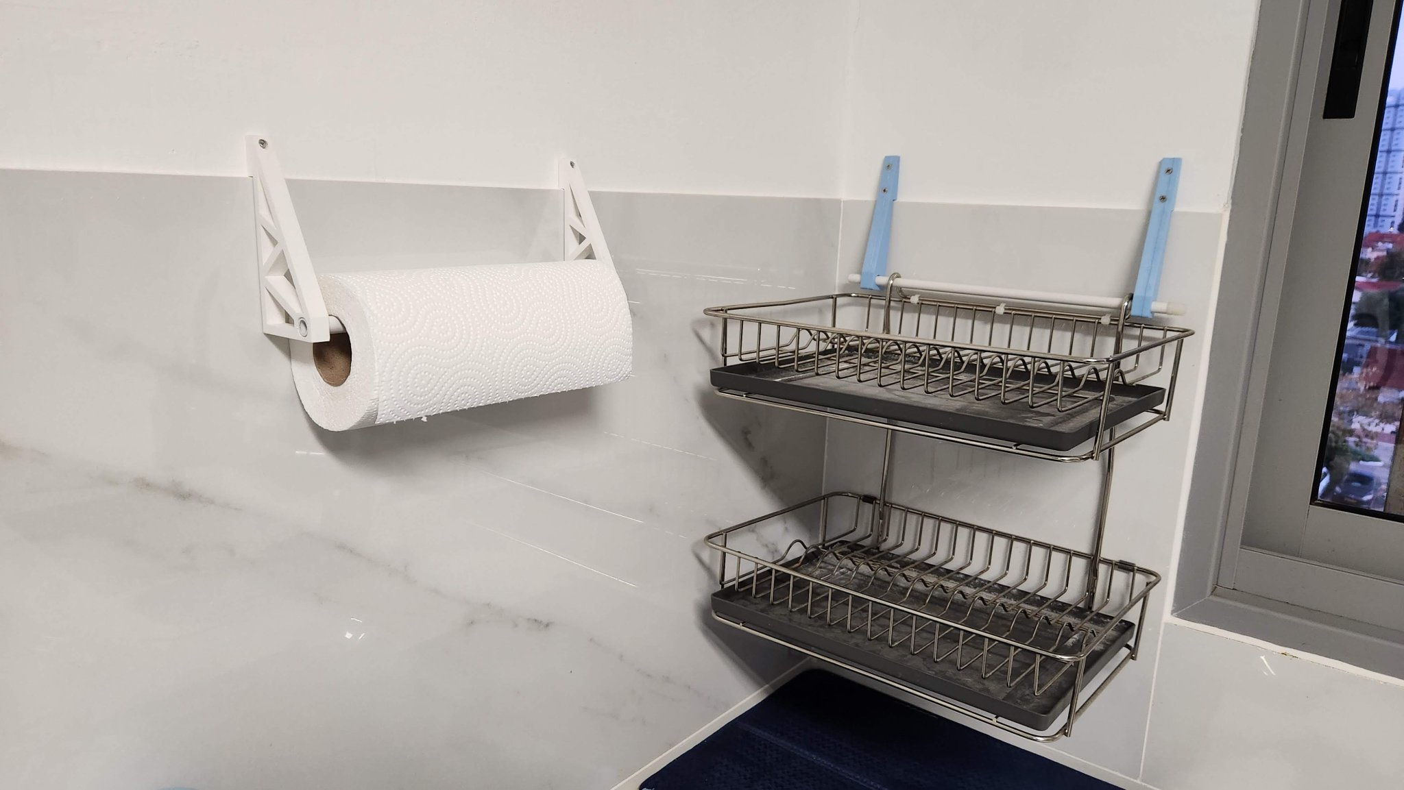 Giá đỡ khăn giấy tiện dụng cho gia đình