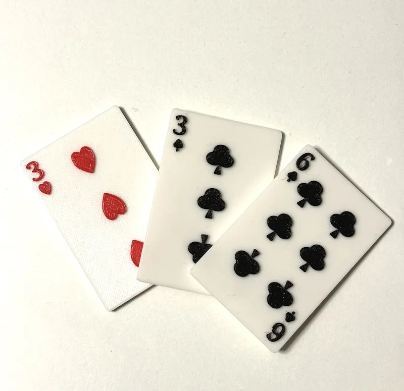 Thẻ bài 3 trái tim / 6,3 câu lạc bộ