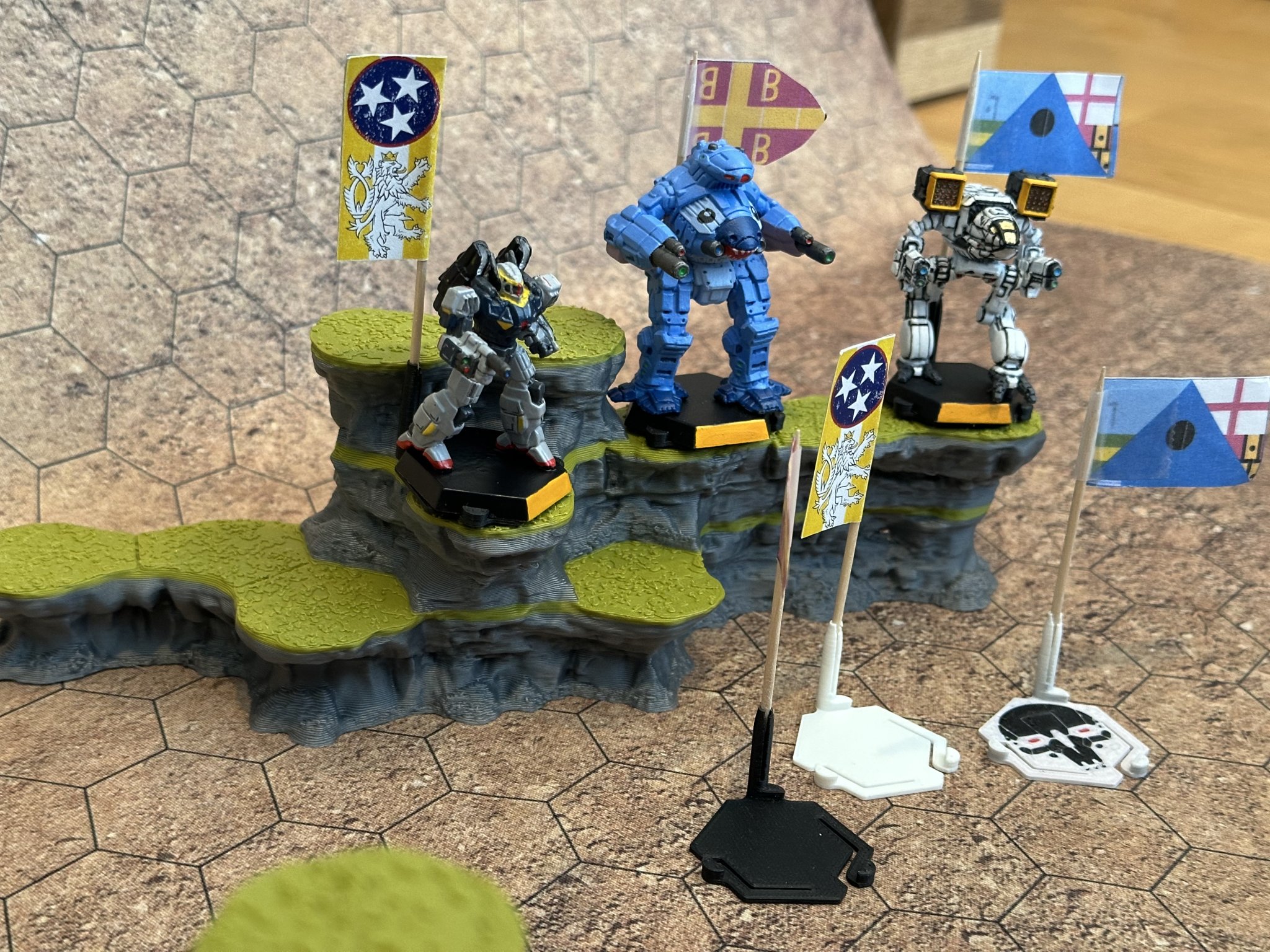Giá đỡ cờ mini hình lục giác cho mô hình Battletech