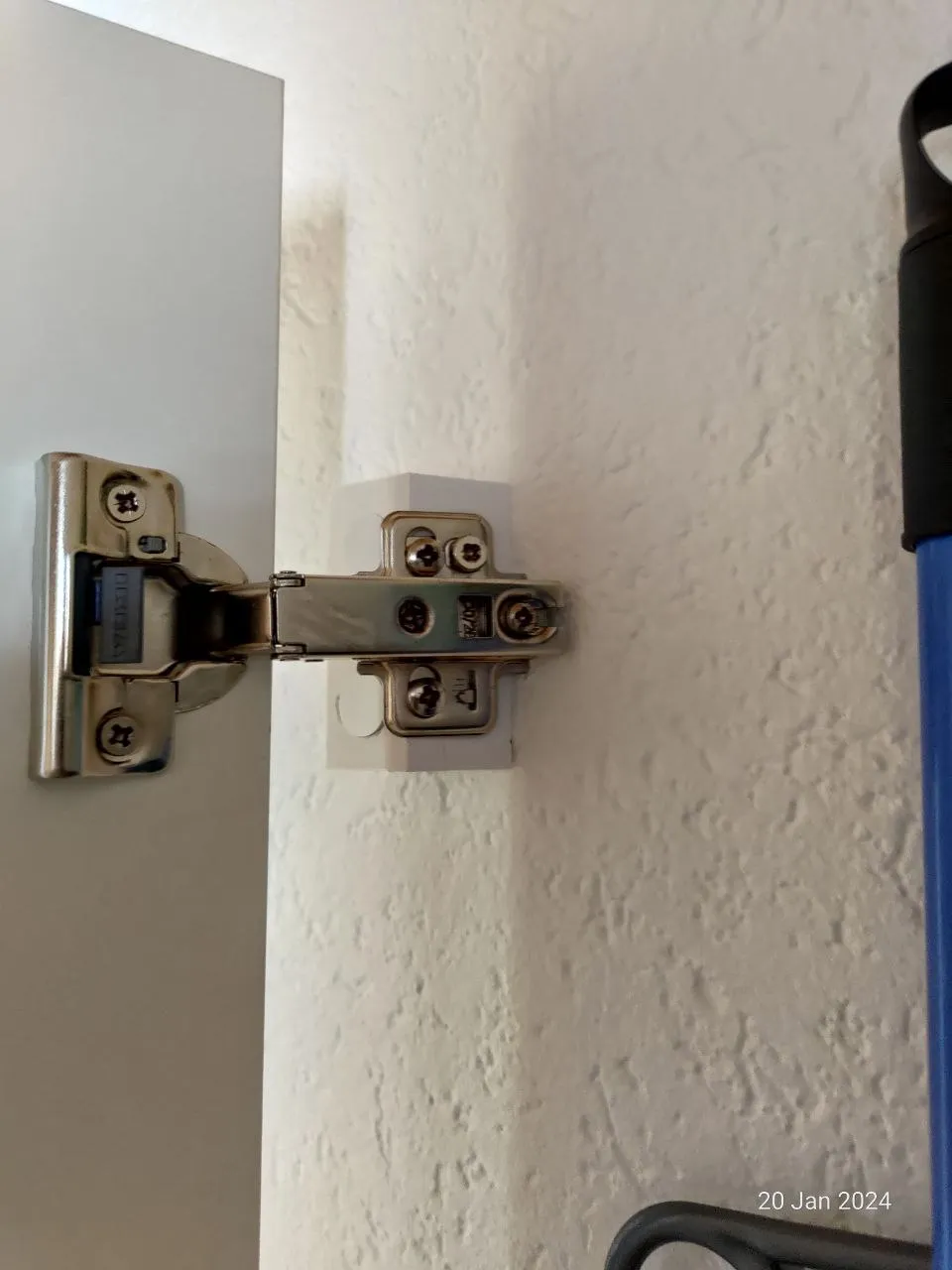 Giá đỡ bản lề cho tủ góc IKEA Pax Forsand