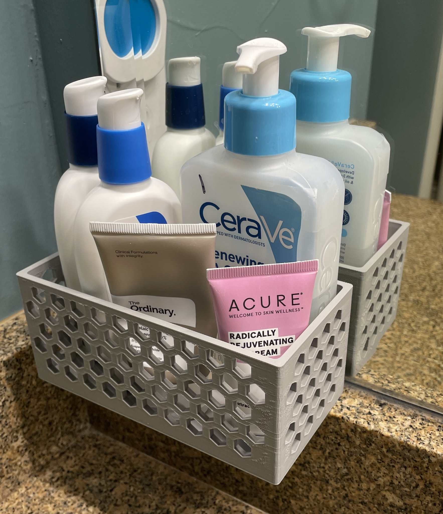 Giỏ treo tổ chức đồ dùng phòng tắm