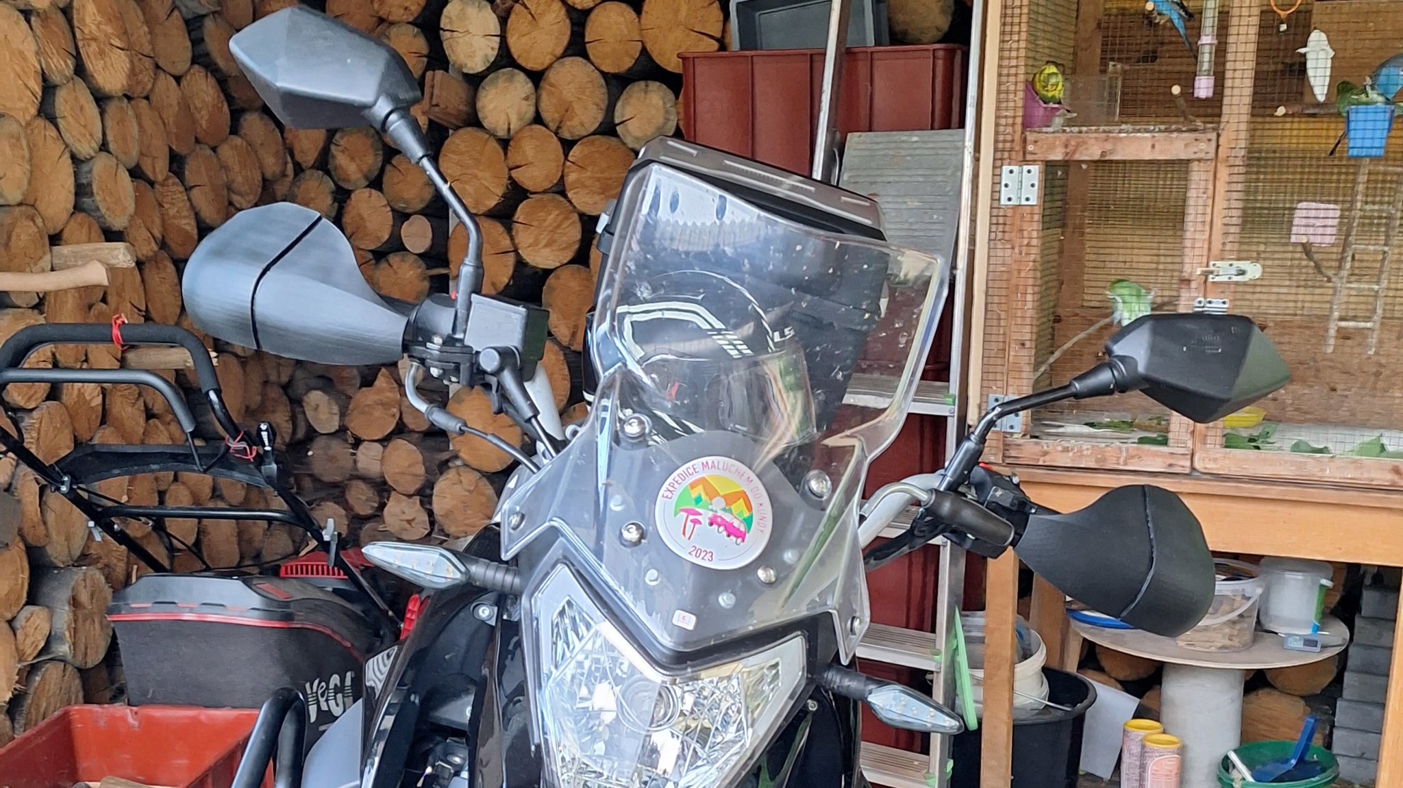 Bảo vệ tay lái xe máy in từ PETG