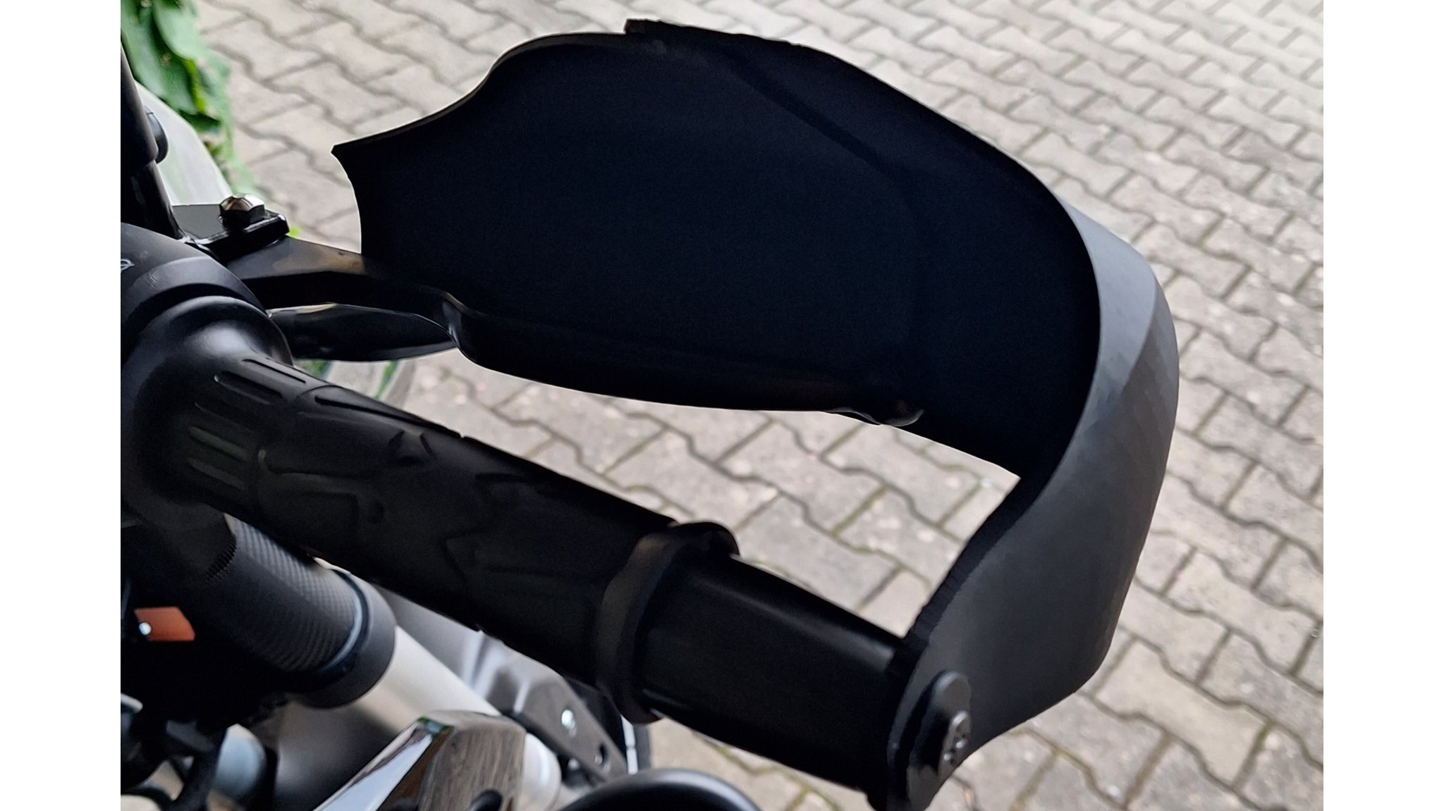 Bảo vệ tay lái xe máy in từ PETG