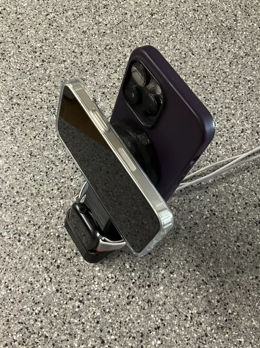 Giá đỡ Magsafe Duo và Apple Watch cho iPhone