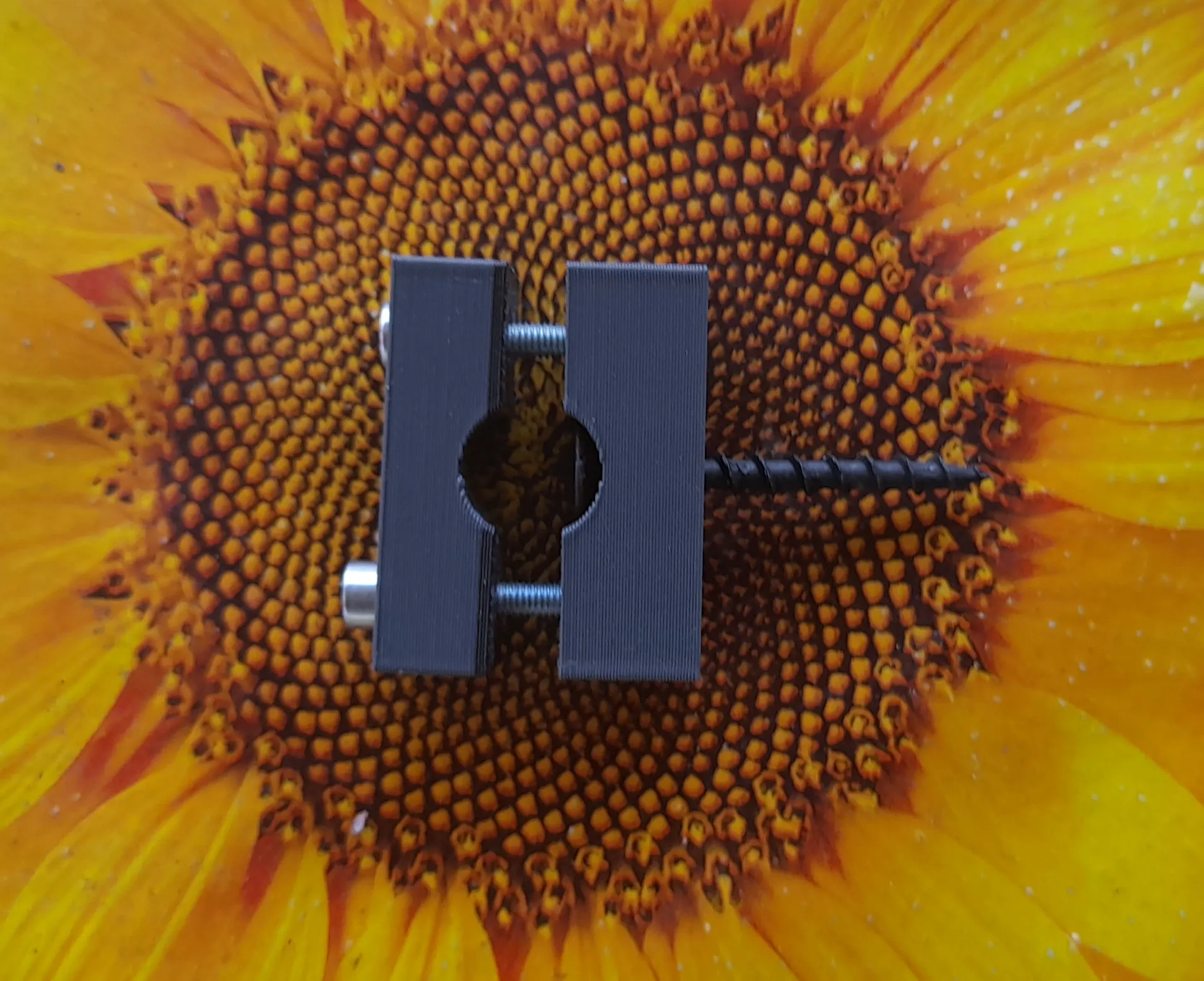 Giá đỡ cáp với ốc vít M3 cho hệ thống điện trong nhà