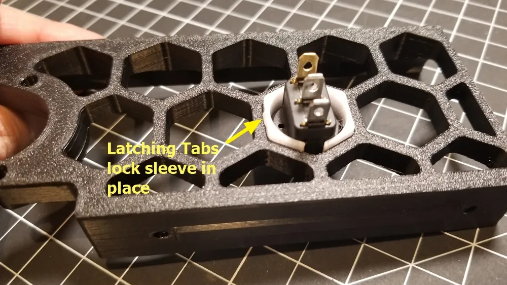 Công tắc gạt cho váy Voron 2.4 với thiết kế vừa vặn