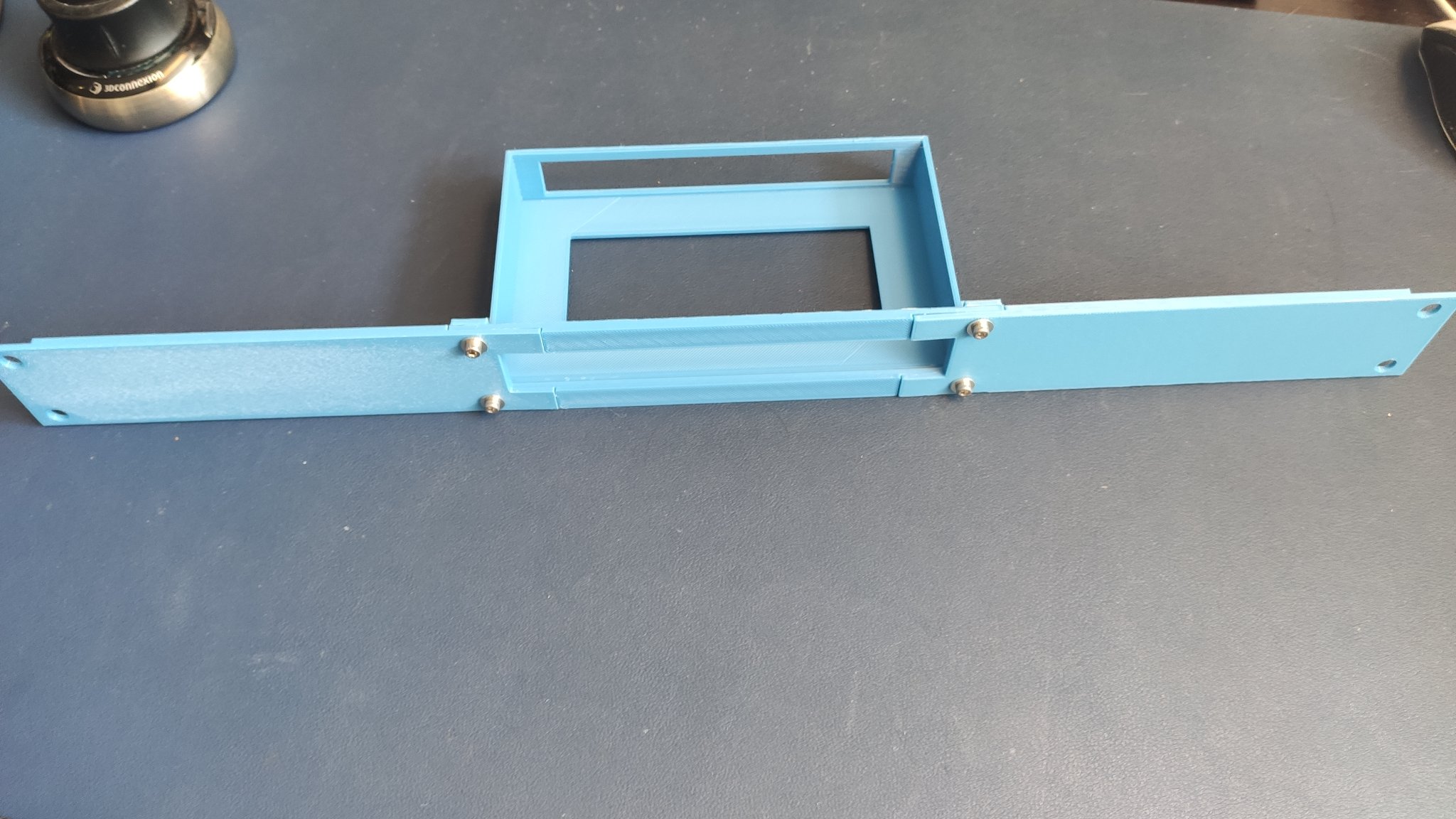 Giá đỡ 1U cho switch để bàn Zyxel 19