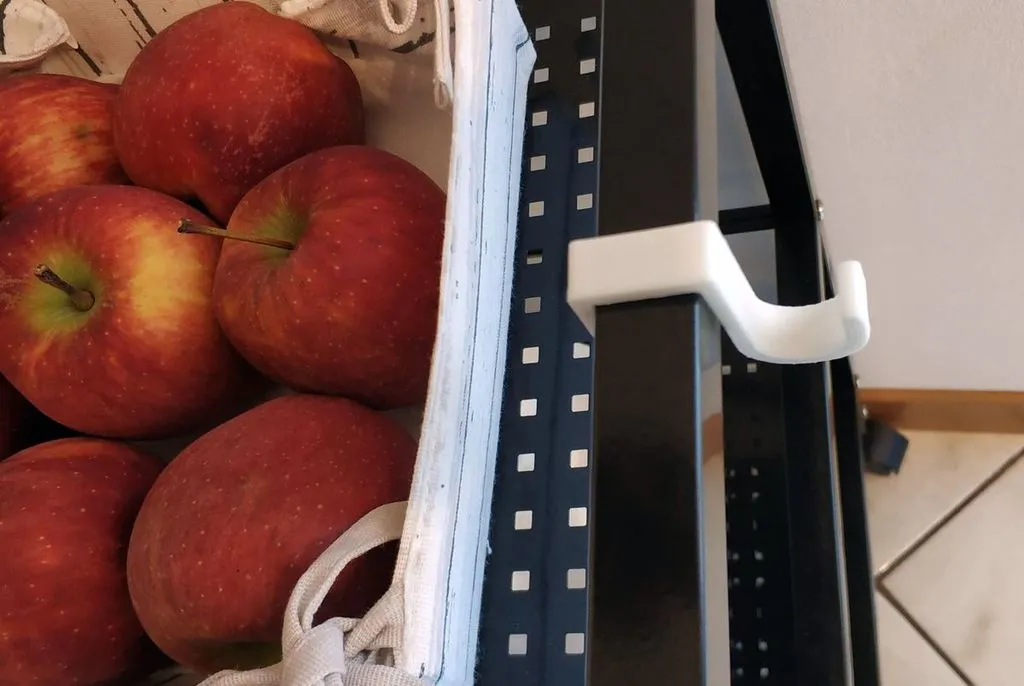 Giá đỡ đa năng cho ống vuông 20x20