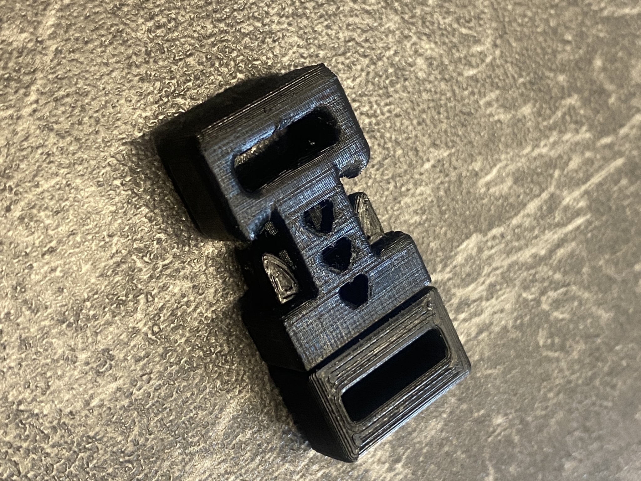 Khóa cài vòng tay nữ 30x15 mm có trái tim nổi