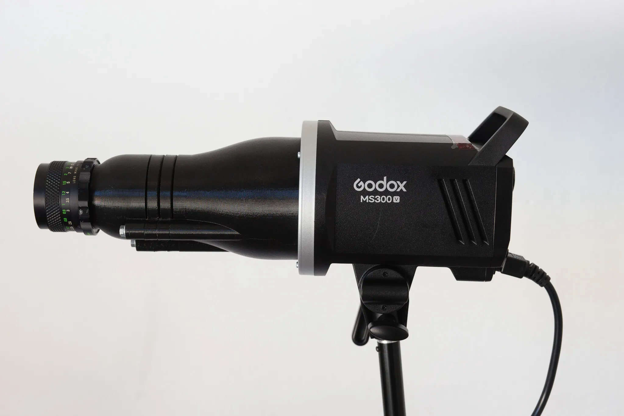 Máy chiếu GoBo cho đèn flash gắn Bowens (Godox MS300V)