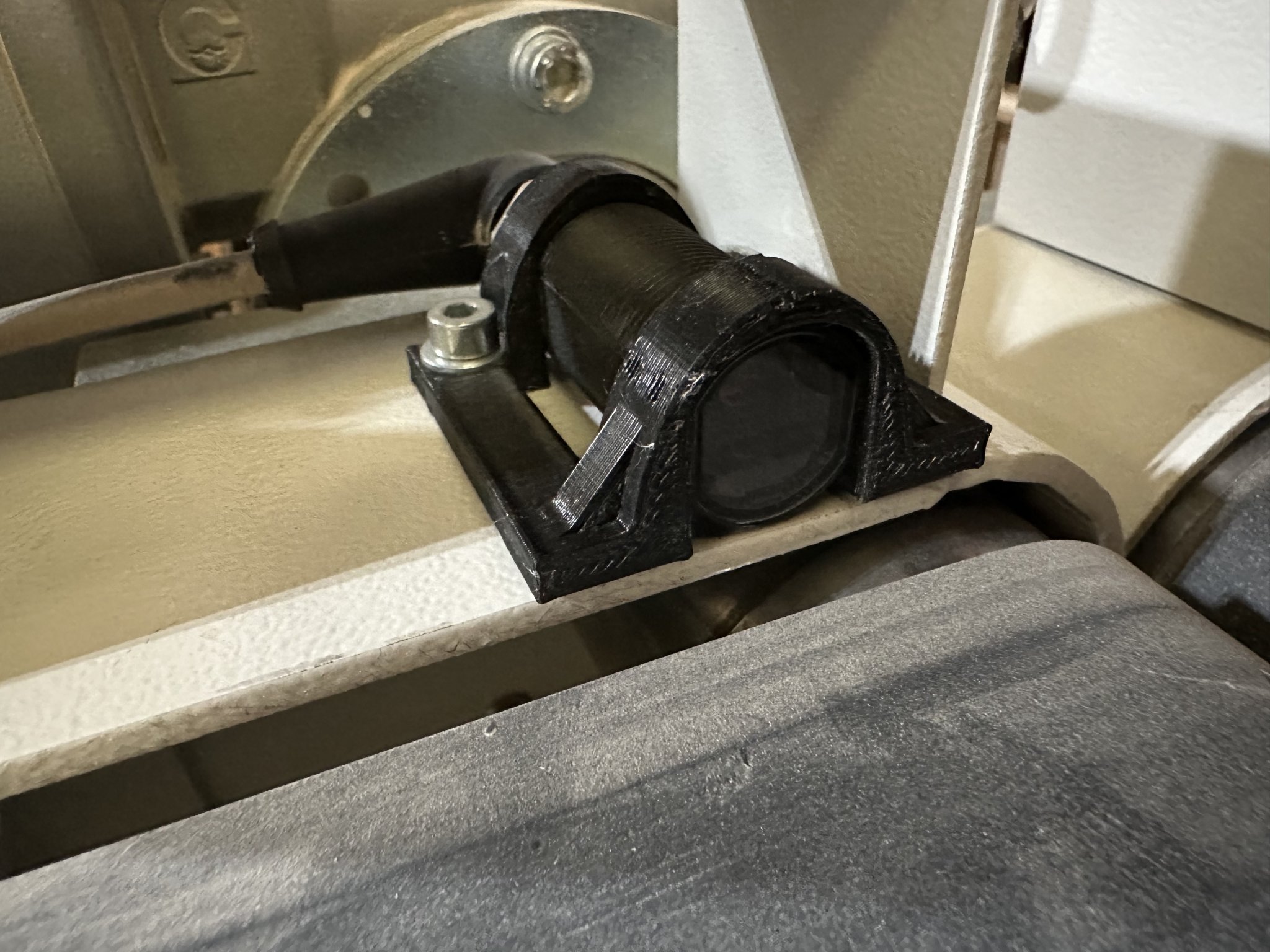 Cảm biến quang học gắn trên băng tải SCM Action TF