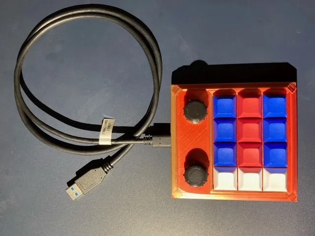 Bàn phím macro tùy chỉnh 12 phím với núm và đèn LED