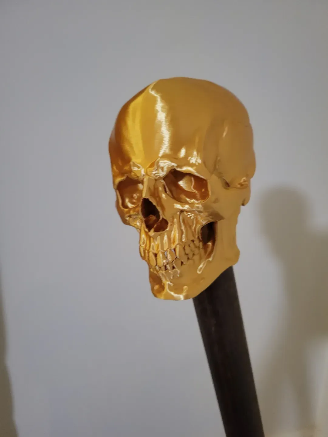 Gậy phép thuật cosplay Baron Samedi với đầu lâu thích hợp