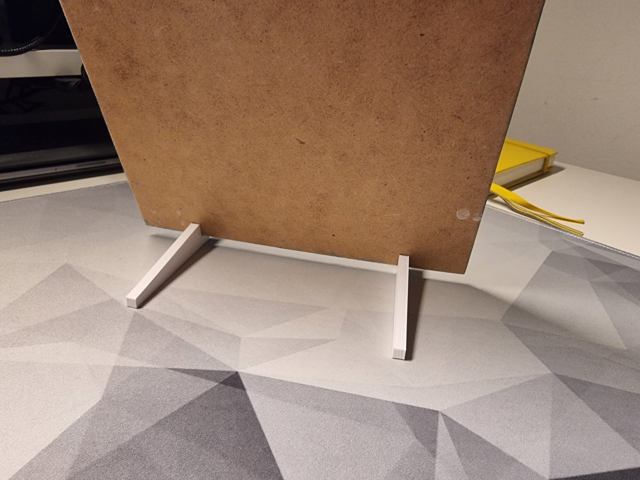 Giá đỡ tranh nhỏ gọn cho ảnh và tranh vẽ