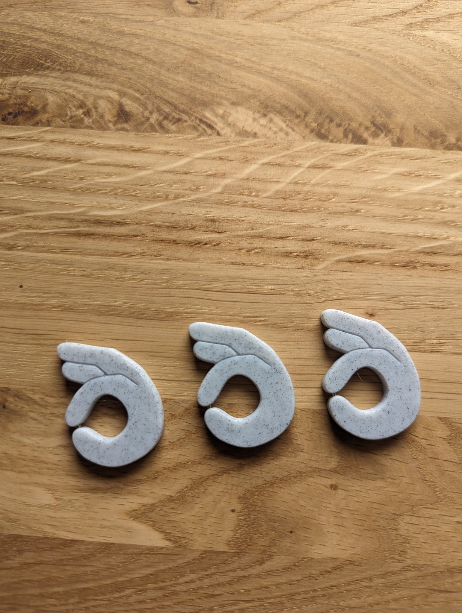 Khóa kéo Okay với vòng kim loại hỗ trợ bền bỉ