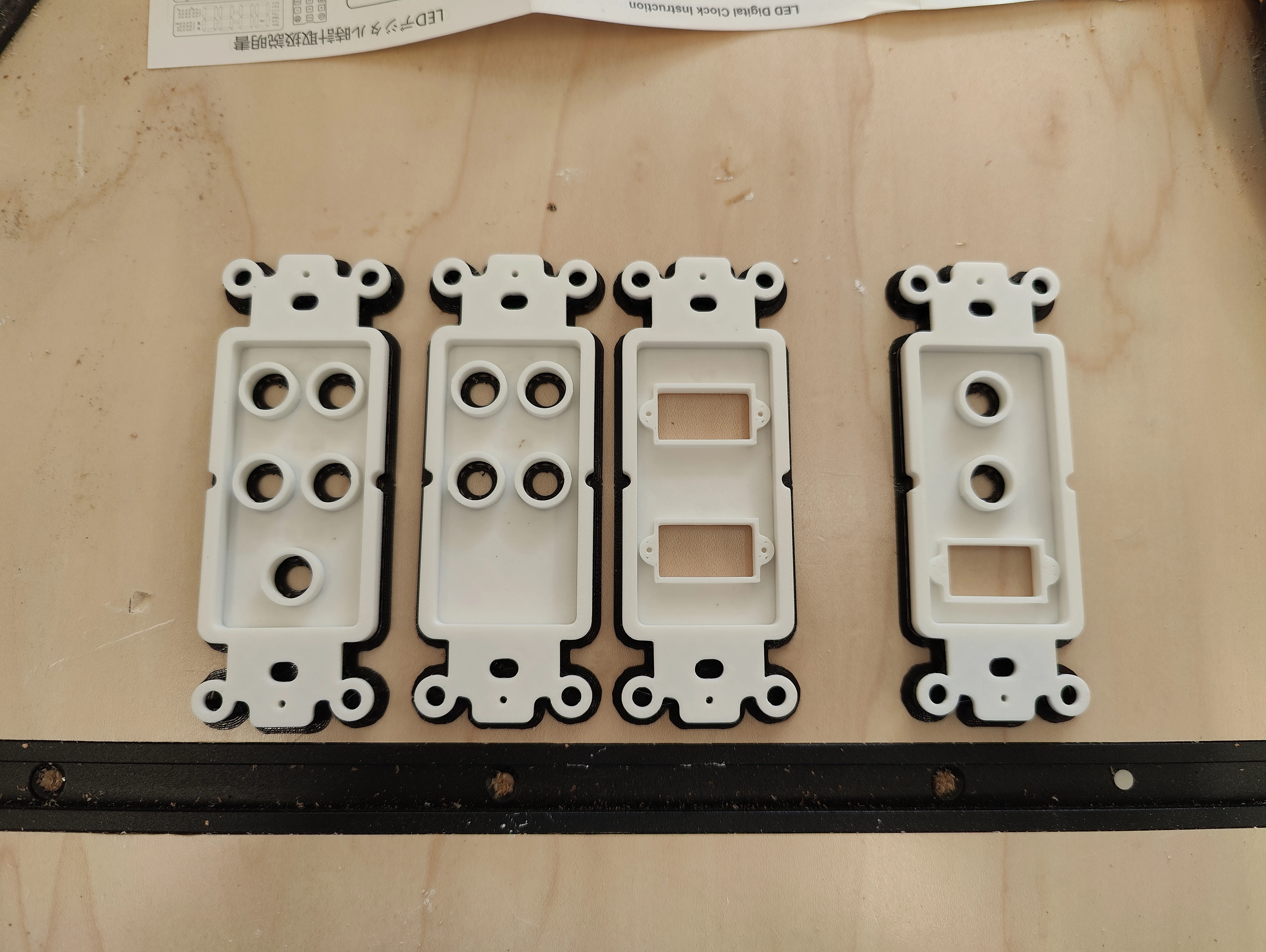 Bộ chèn Decora cho các cổng AV đa dạng