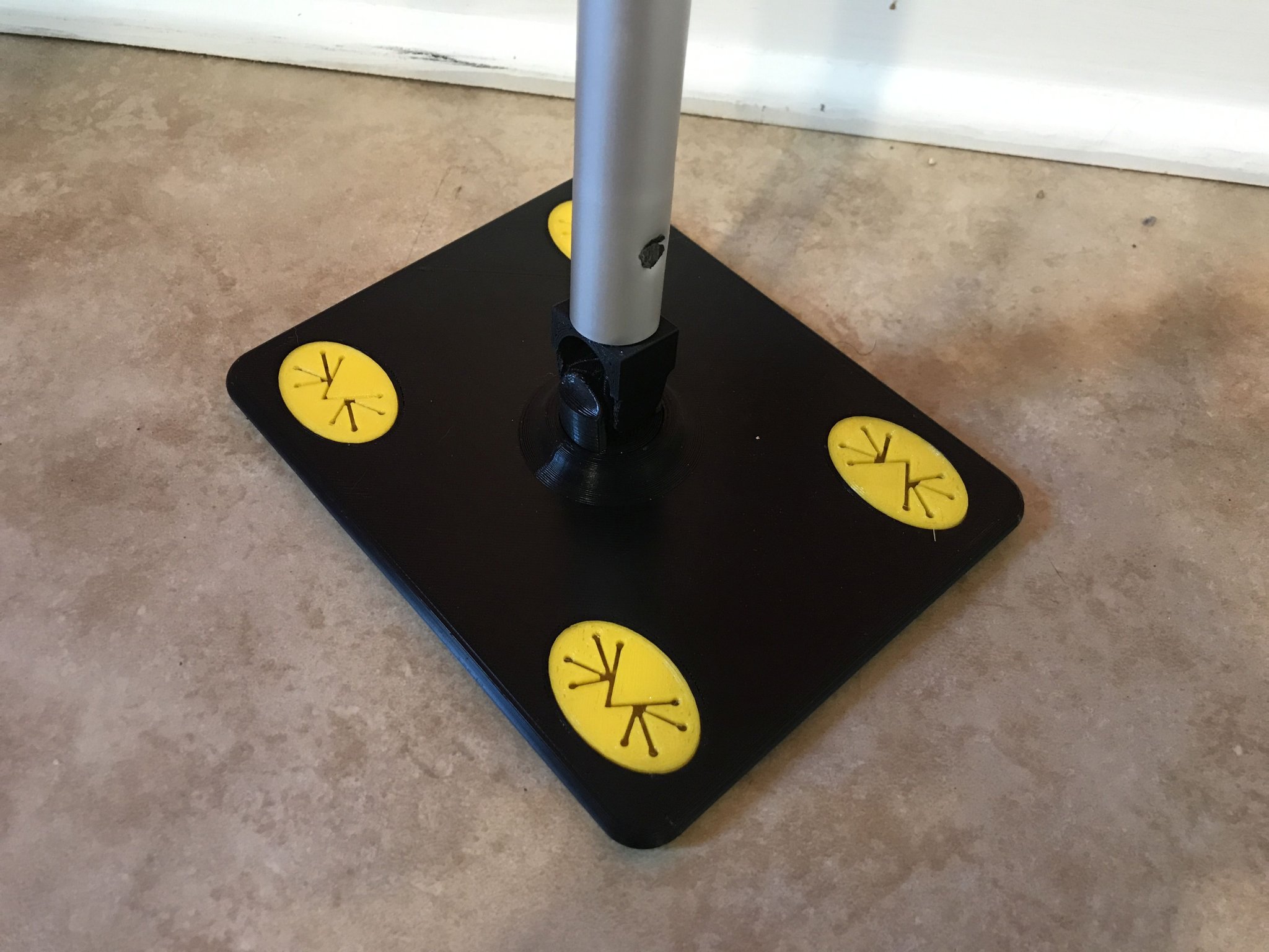 Máy quét sàn đơn giản với đầu gắn TPU