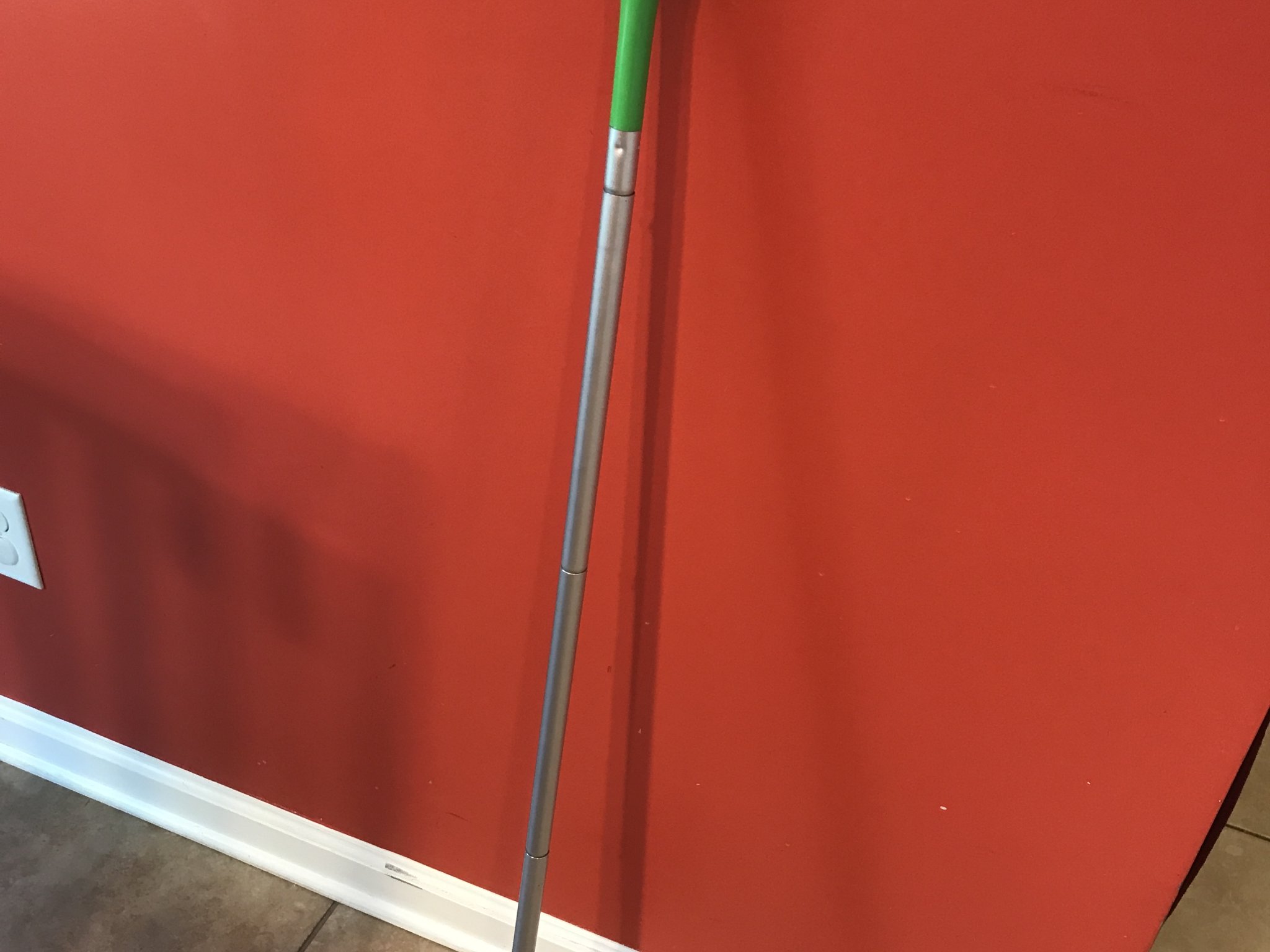 Máy quét sàn đơn giản với đầu gắn TPU