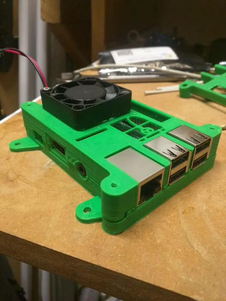 Vỏ Raspberry Pi cho 3 B+, 3 A+ và 4 B