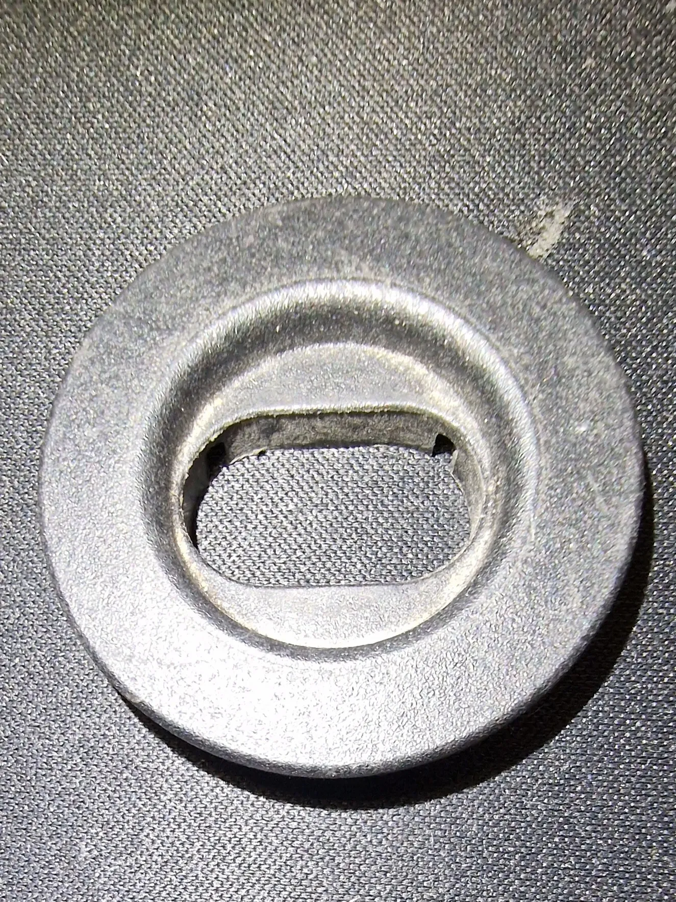 Giá đỡ thảm cho xe Golf 4 và các dòng xe VAG khác