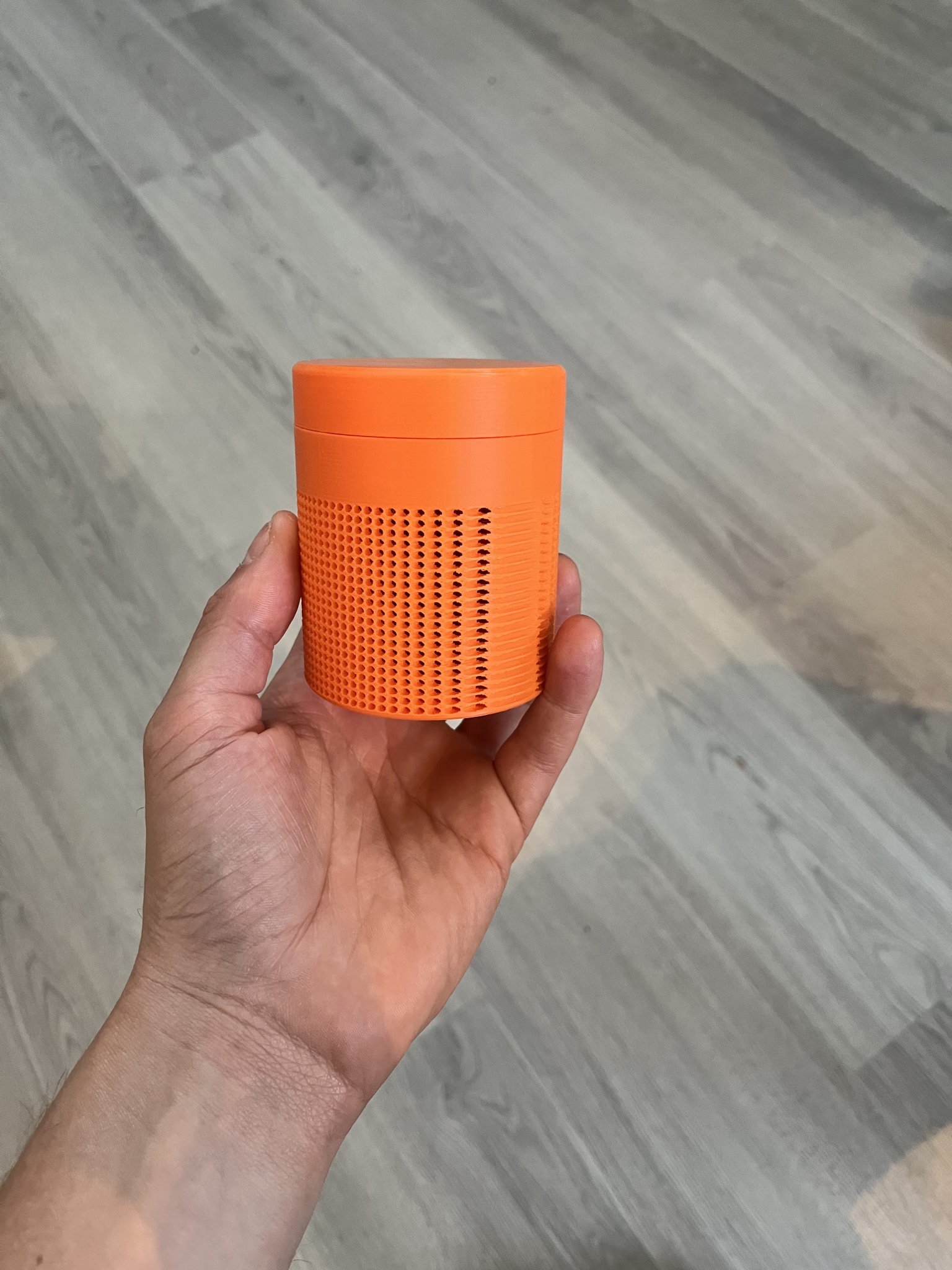 Lọ hút ẩm với nắp cảm biến độ ẩm giá rẻ